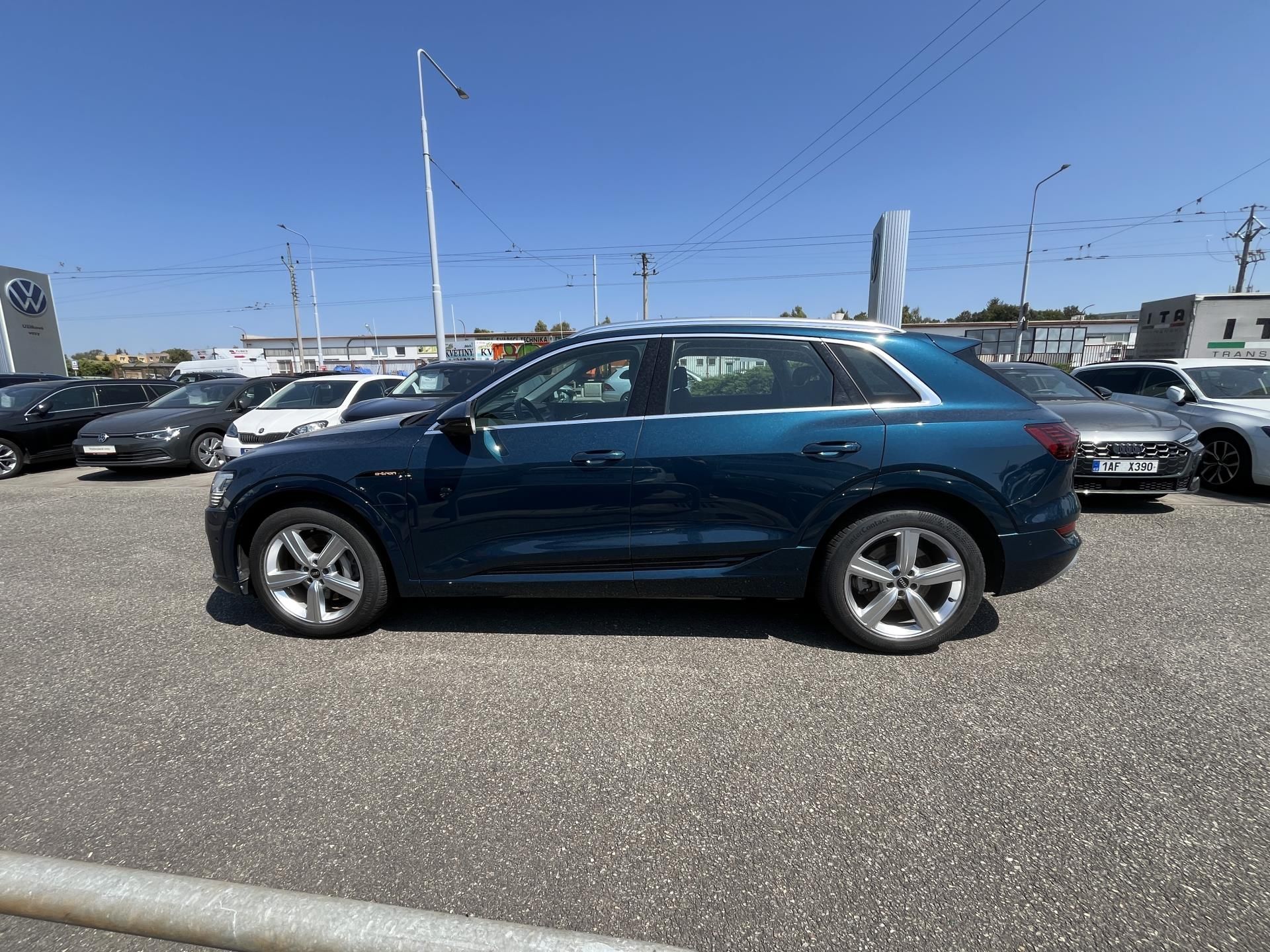 Audi e-tron, ADVANCED 50 QUATTRO 230 KW - fotka 4