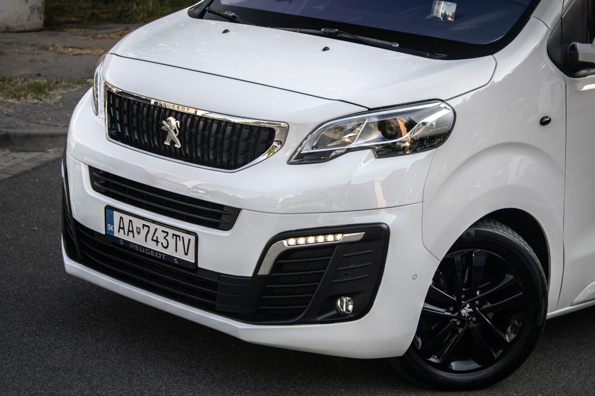 Peugeot Traveller - fotka 2