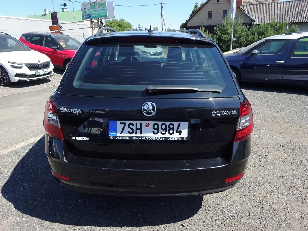 Škoda Octavia, COMBI III FC Amb.Plus - 1.Maj. - fotka 6
