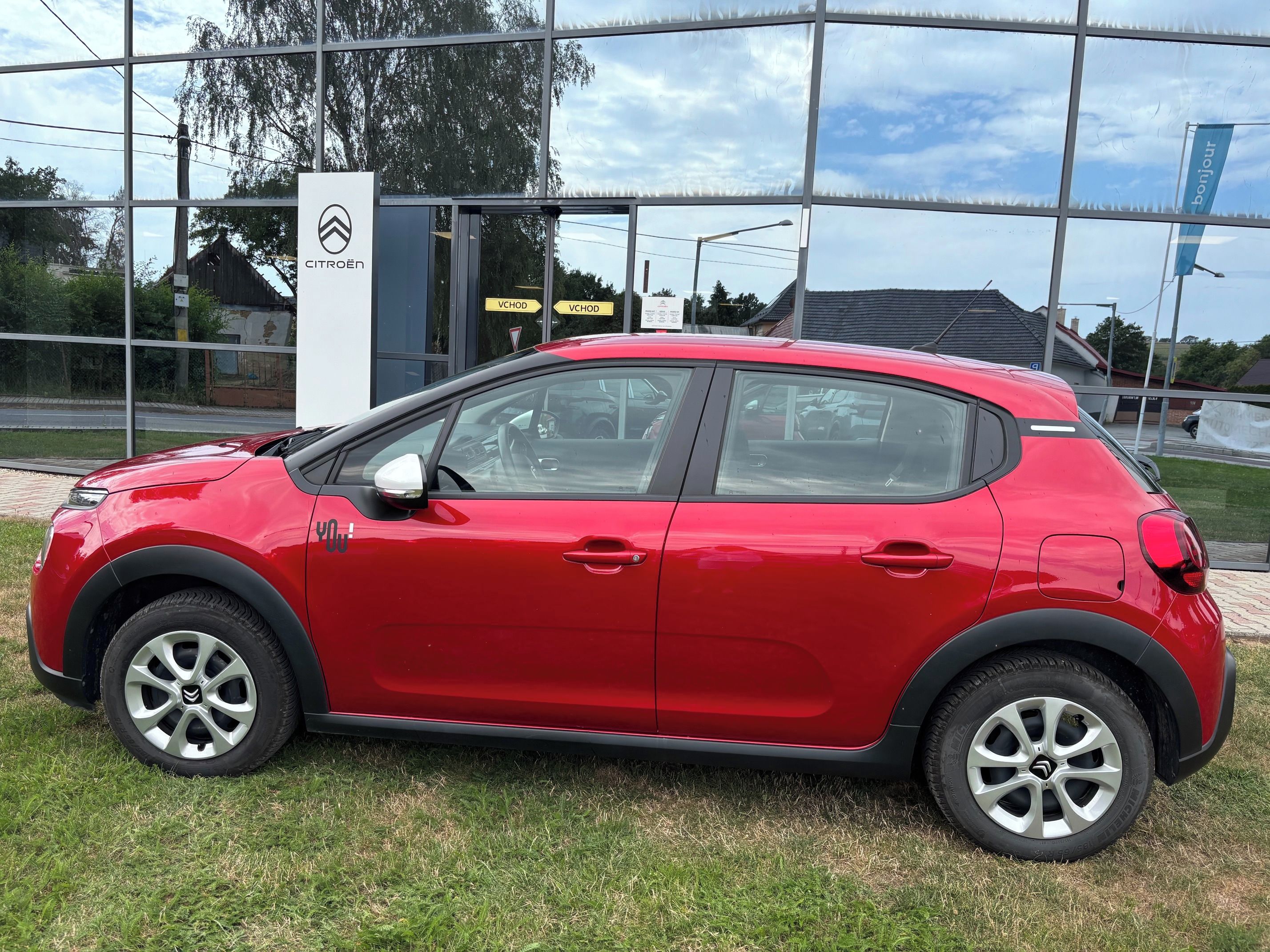 Citroën C3, 1.2 PureTech - fotka 2
