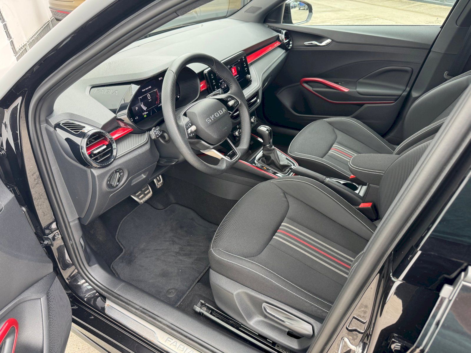 Škoda Fabia, DSG 1.0 TSI 85 kW Monte Carlo - fotka 6