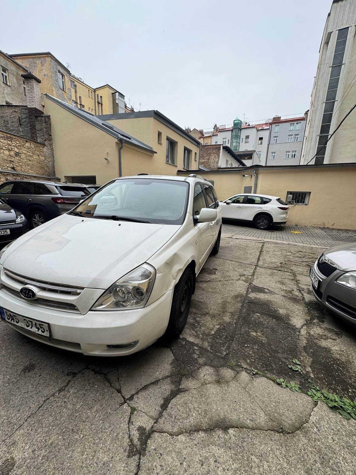 Kia Carnival, 2,9 Tdi - fotka 3