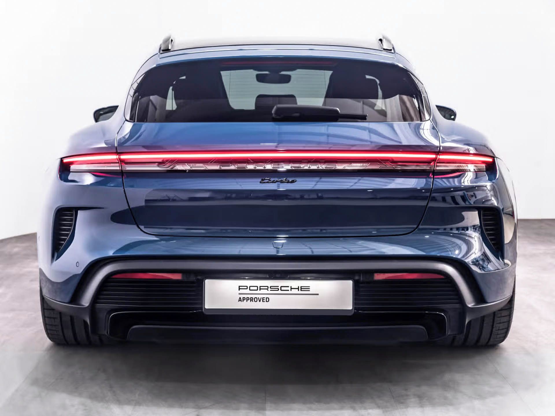 Porsche Taycan, Turbo Sport Turismo HuD InnoDr - fotka 5