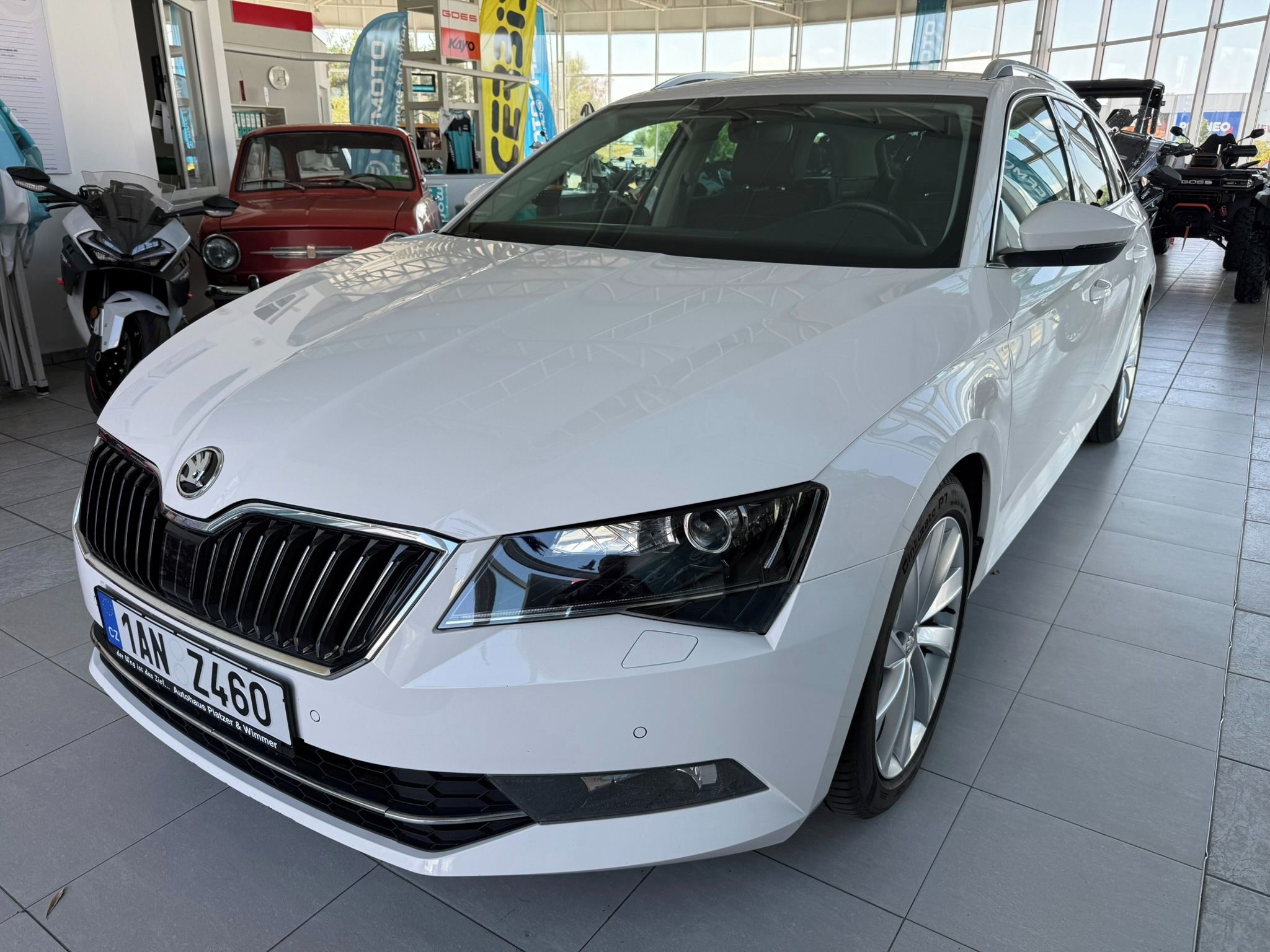 Škoda Superb, 2.0 110 kW bez AdBlue - fotka 3