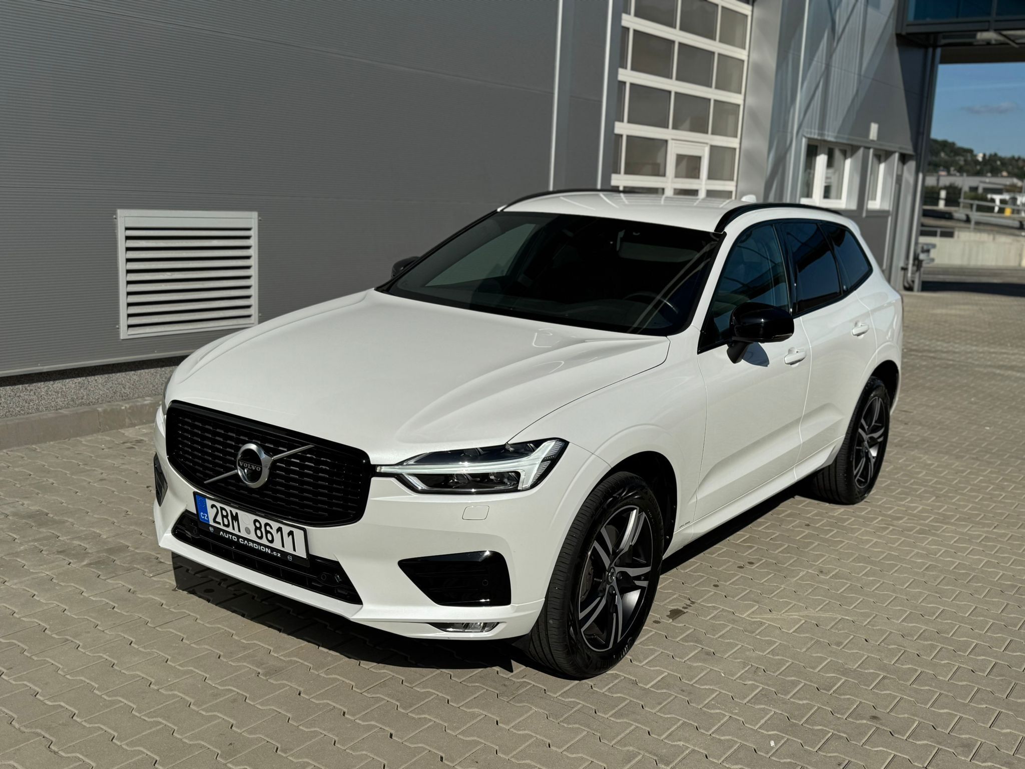 Volvo XC60 - fotka 2