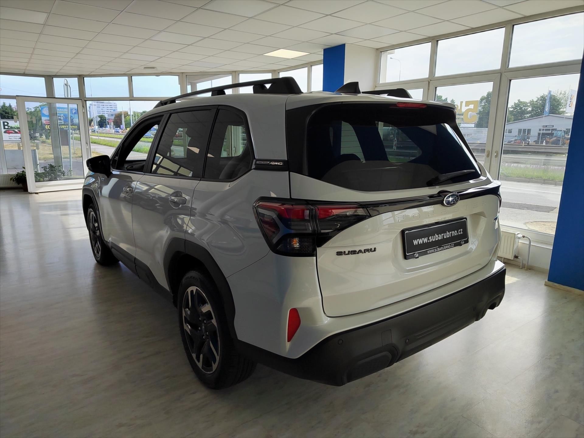 Subaru Forester, 2,0 Comfort NAVI - fotka 4