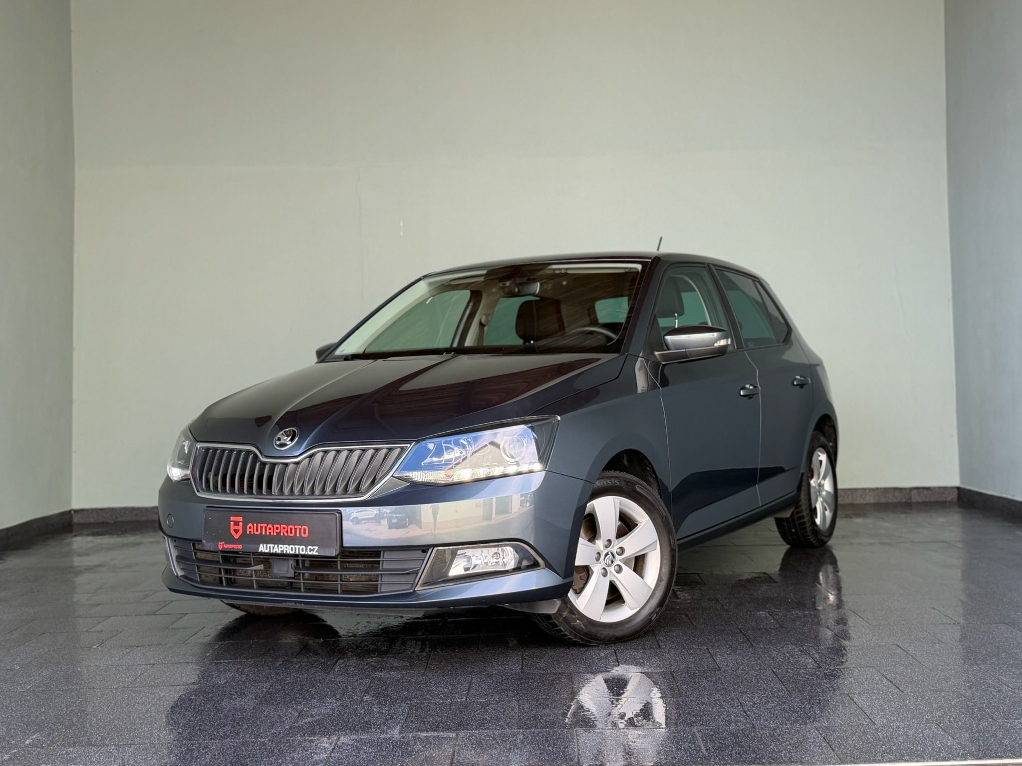 Škoda Fabia, 1.OTSi-81kW-56tkm-DigiKlim-R15 - fotka 2