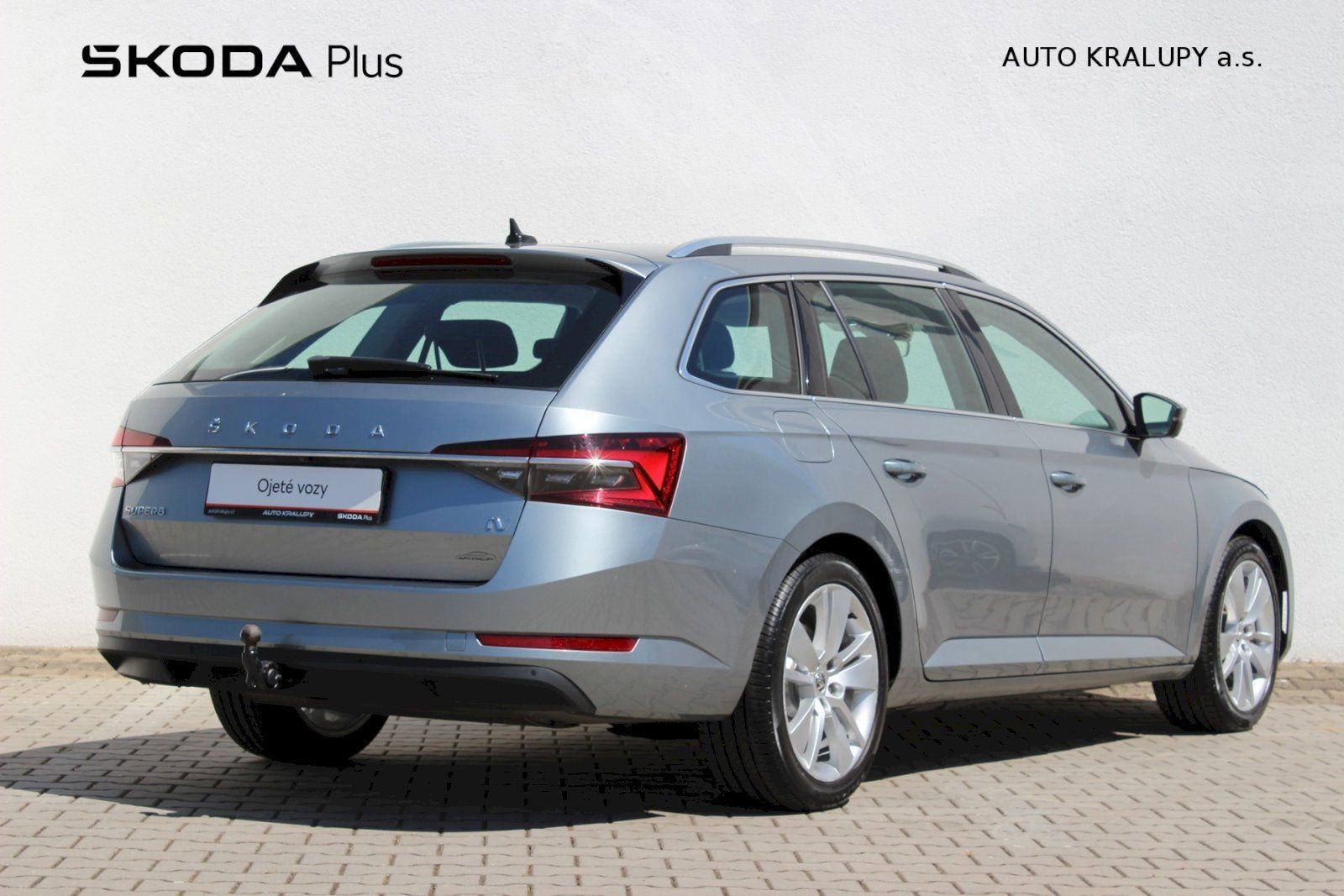 Škoda Superb, 1.4 TSI iV/160kW Style Extra - fotka 2