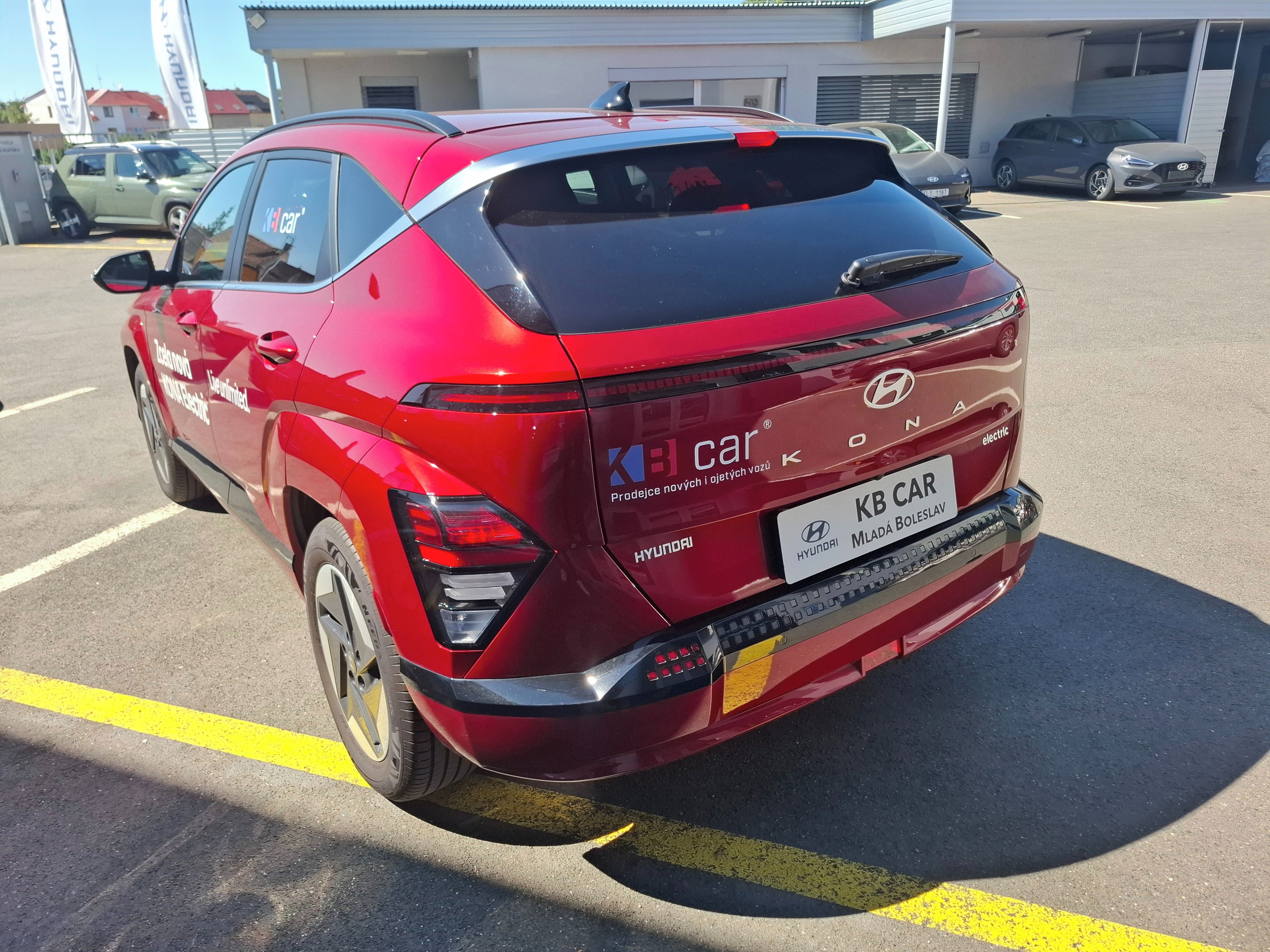 Hyundai Kona, EV 64,8kWh CZECH EDITION - fotka 4