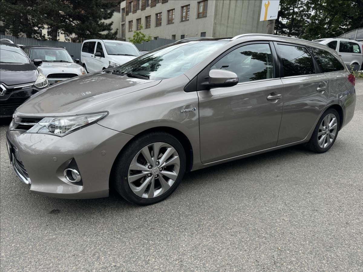 Toyota Auris, 1,8 NOVÁ BATERIE ! - fotka 3