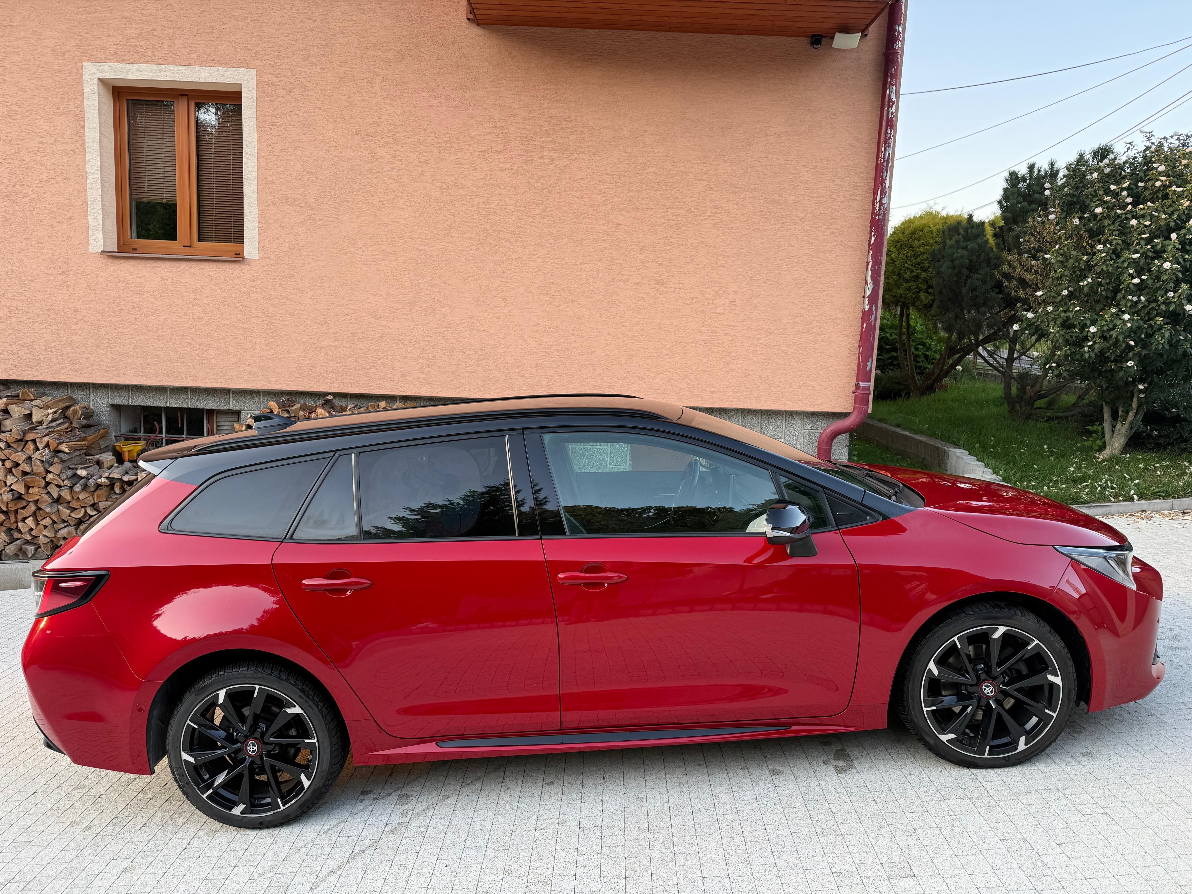 Toyota Corolla, Toyota Corolla GR 2.0 Hybrid - fotka 5