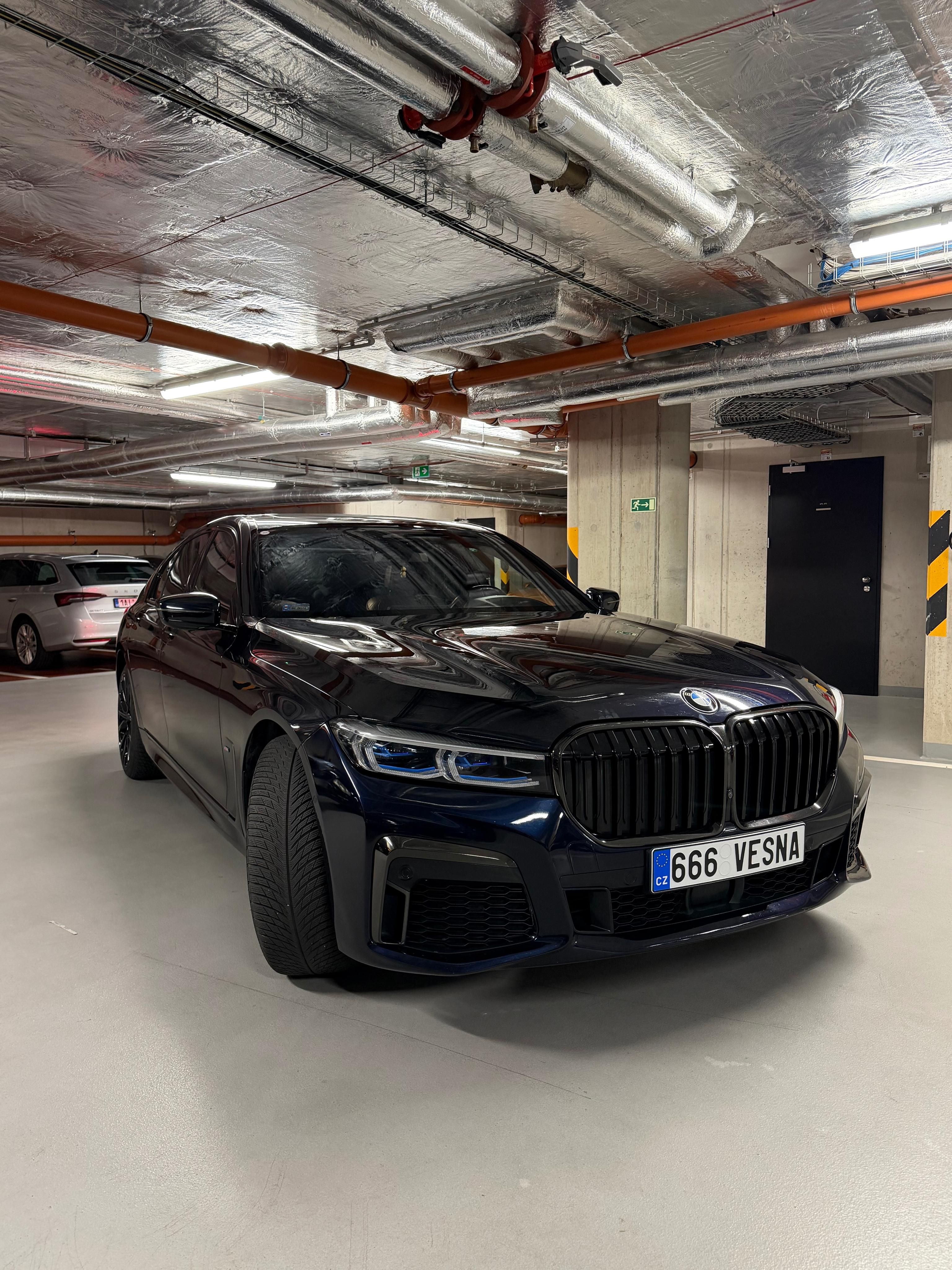 BMW Řada 7, BMW 740d xDrive M Sport 2020 - fotka 5