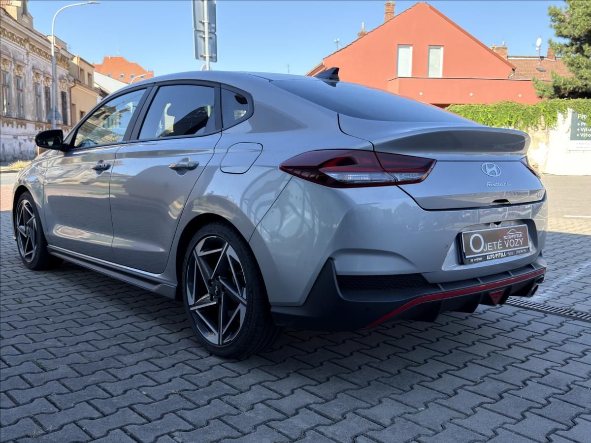 Hyundai i30, 1,5 T-GDi MHEV MT  Fastback N - fotka 5
