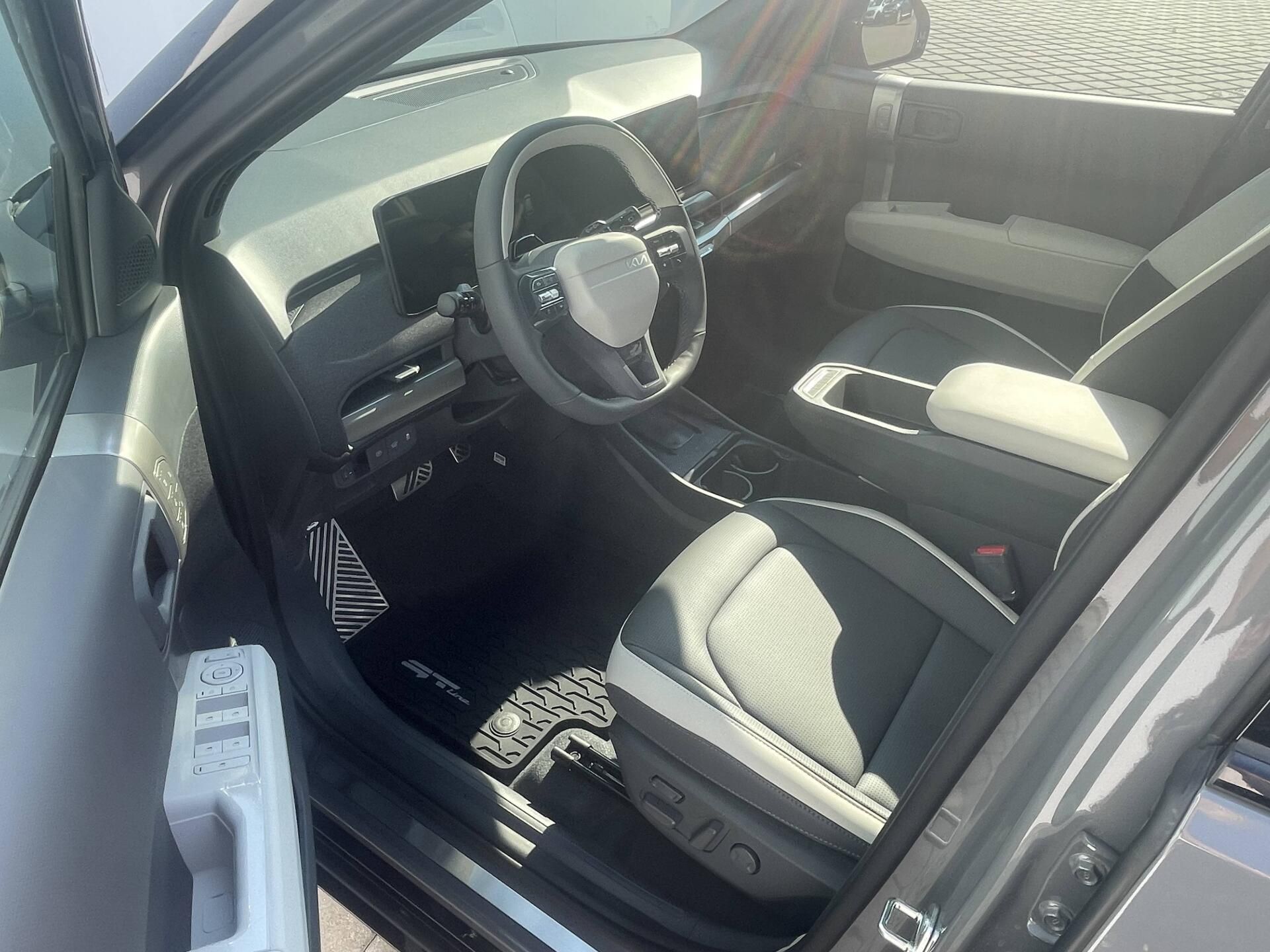 Kia EV3, GT-LINE  81,4 KWH - fotka 5