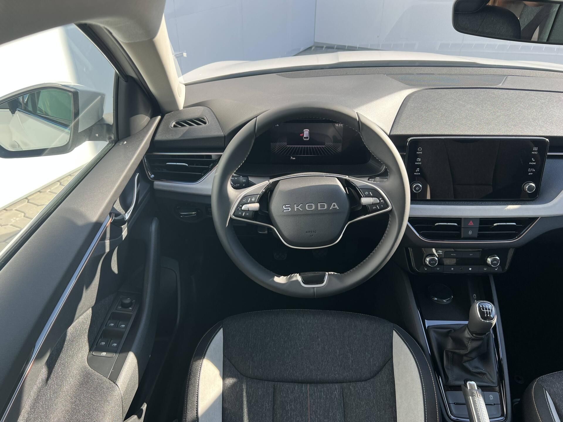 Škoda Scala, Top Selection 6MP 1,0TSI - fotka 4
