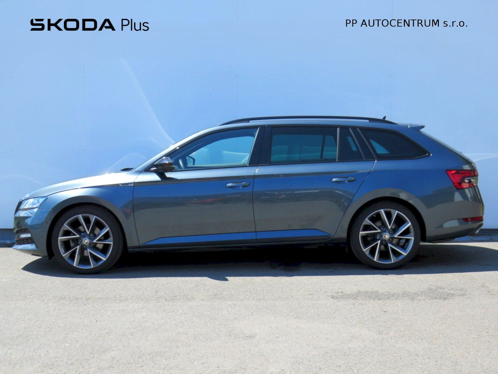 Škoda Superb, SportLine 4x4 DSG 2.0TDI 140kW - fotka 3