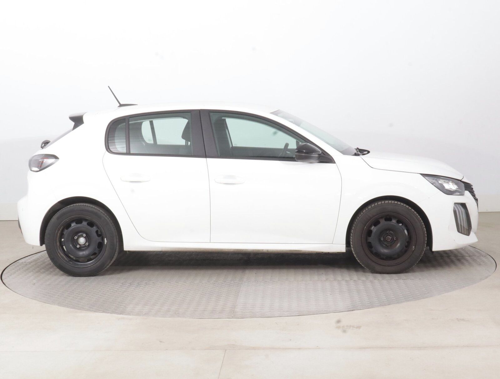 Peugeot 208, 1.2 PureTech, Active, Klima - fotka 6