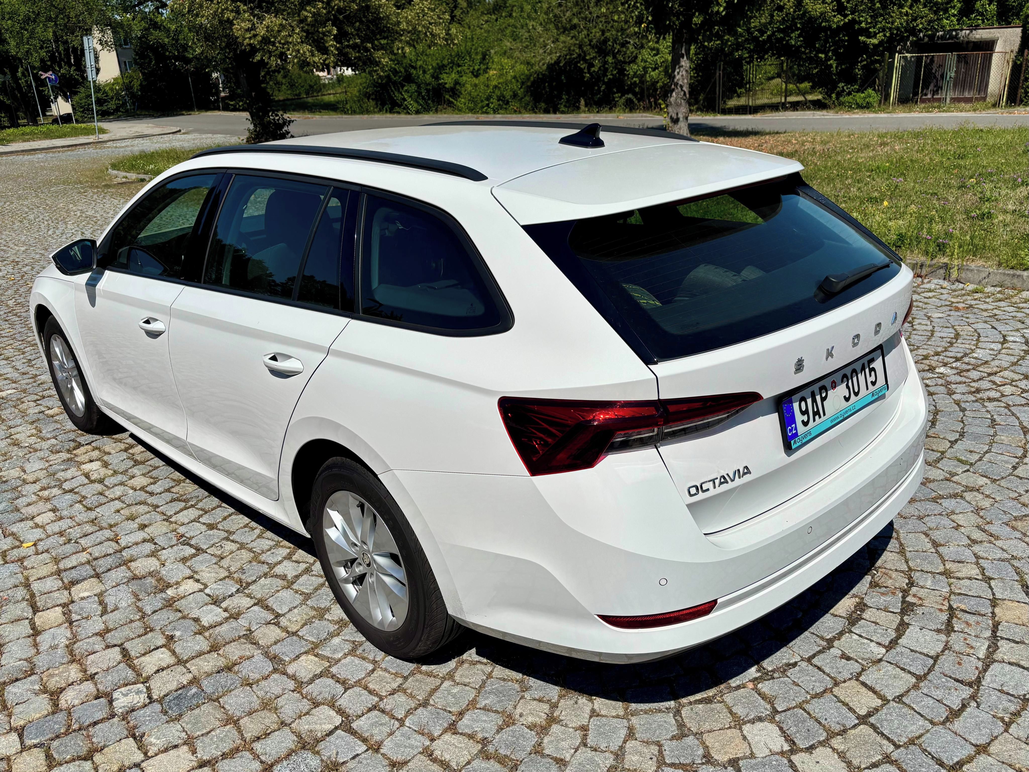 Škoda Octavia, 2.0 TDi 85 kW Ambition, 1. maj - fotka 3