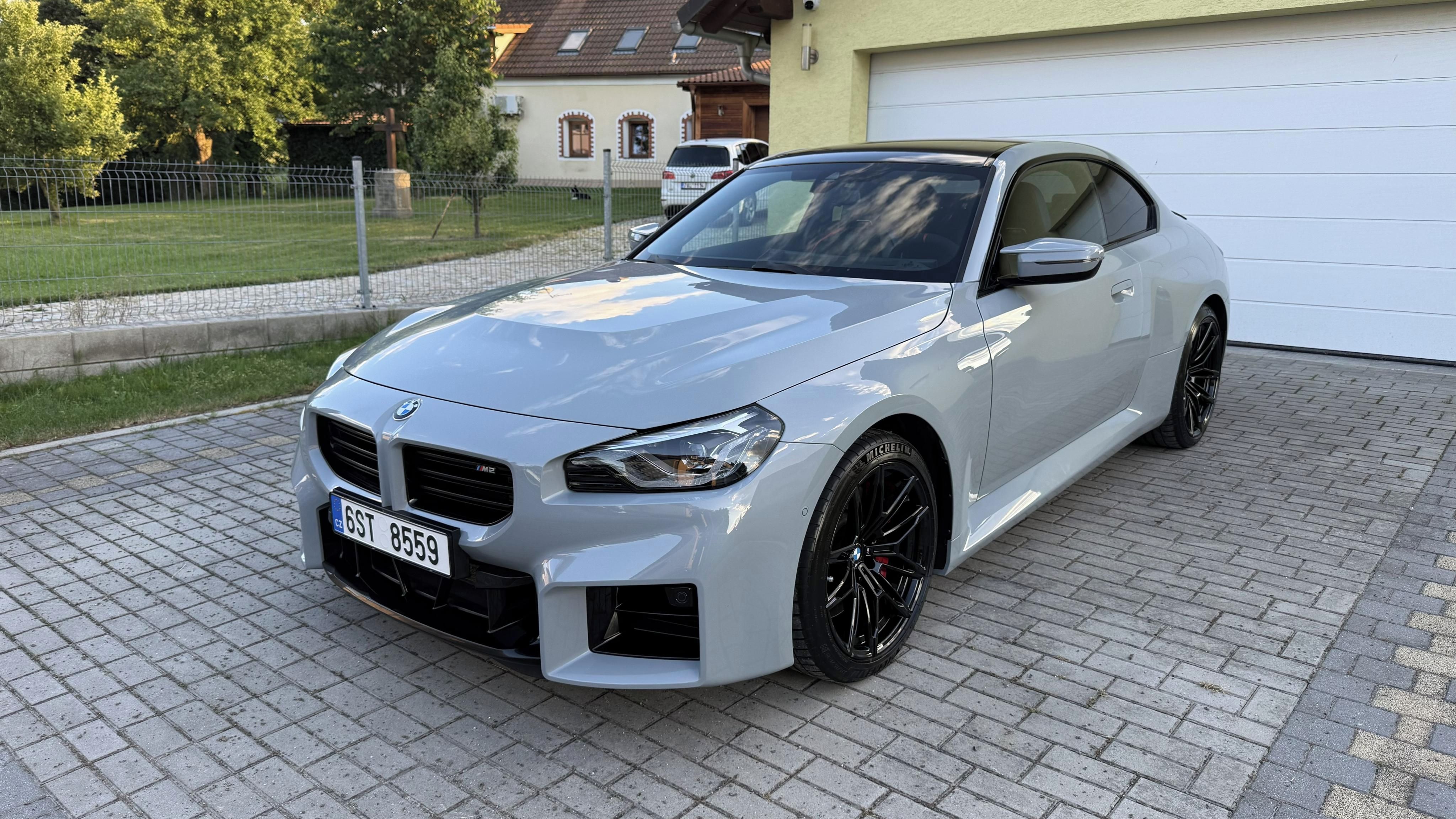 BMW M2, G87, TOP STAV, CZ, servisováno