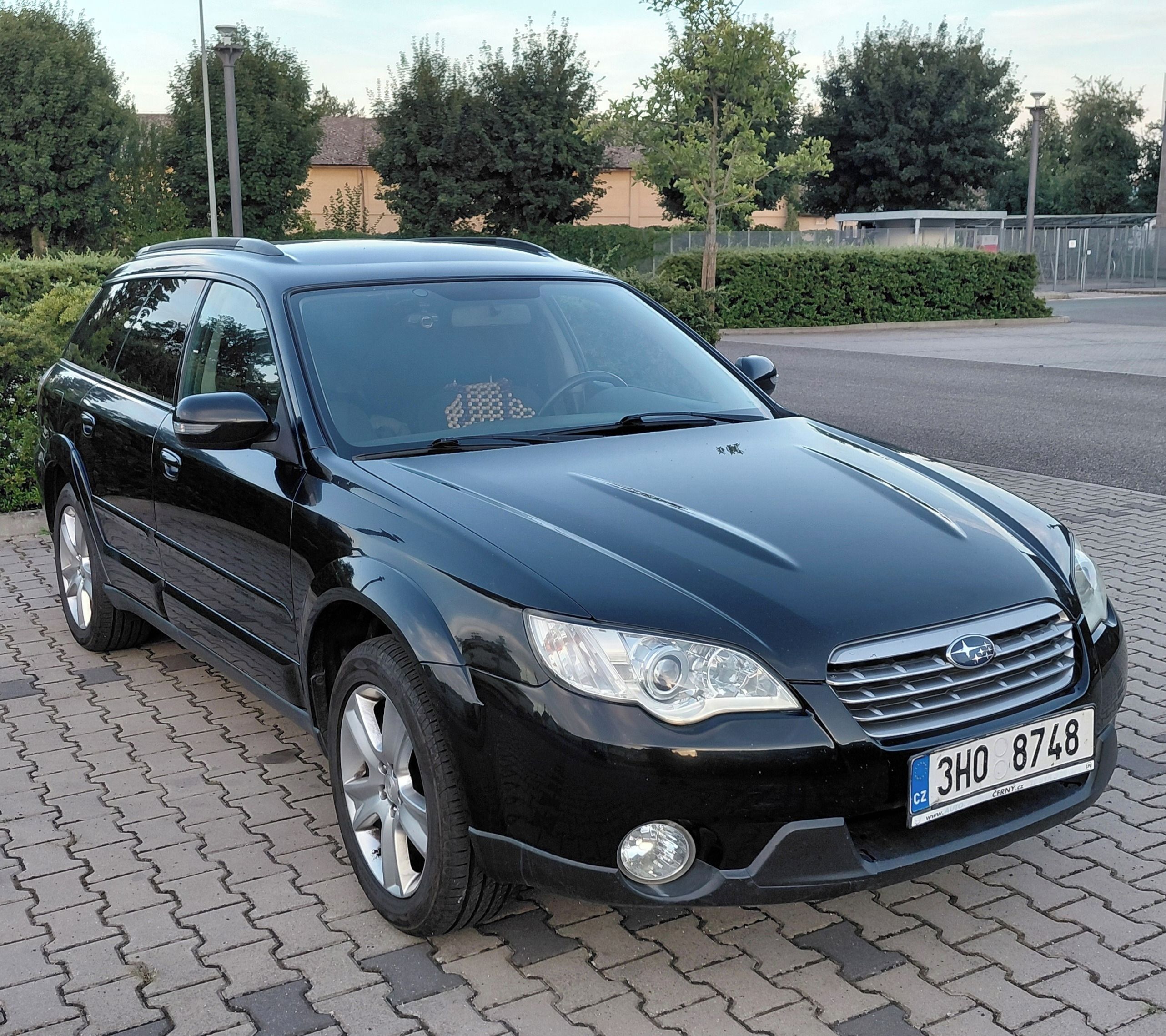 Subaru Outback, 2.5i 4x4 koupeno v ČR, Neboura - fotka 6