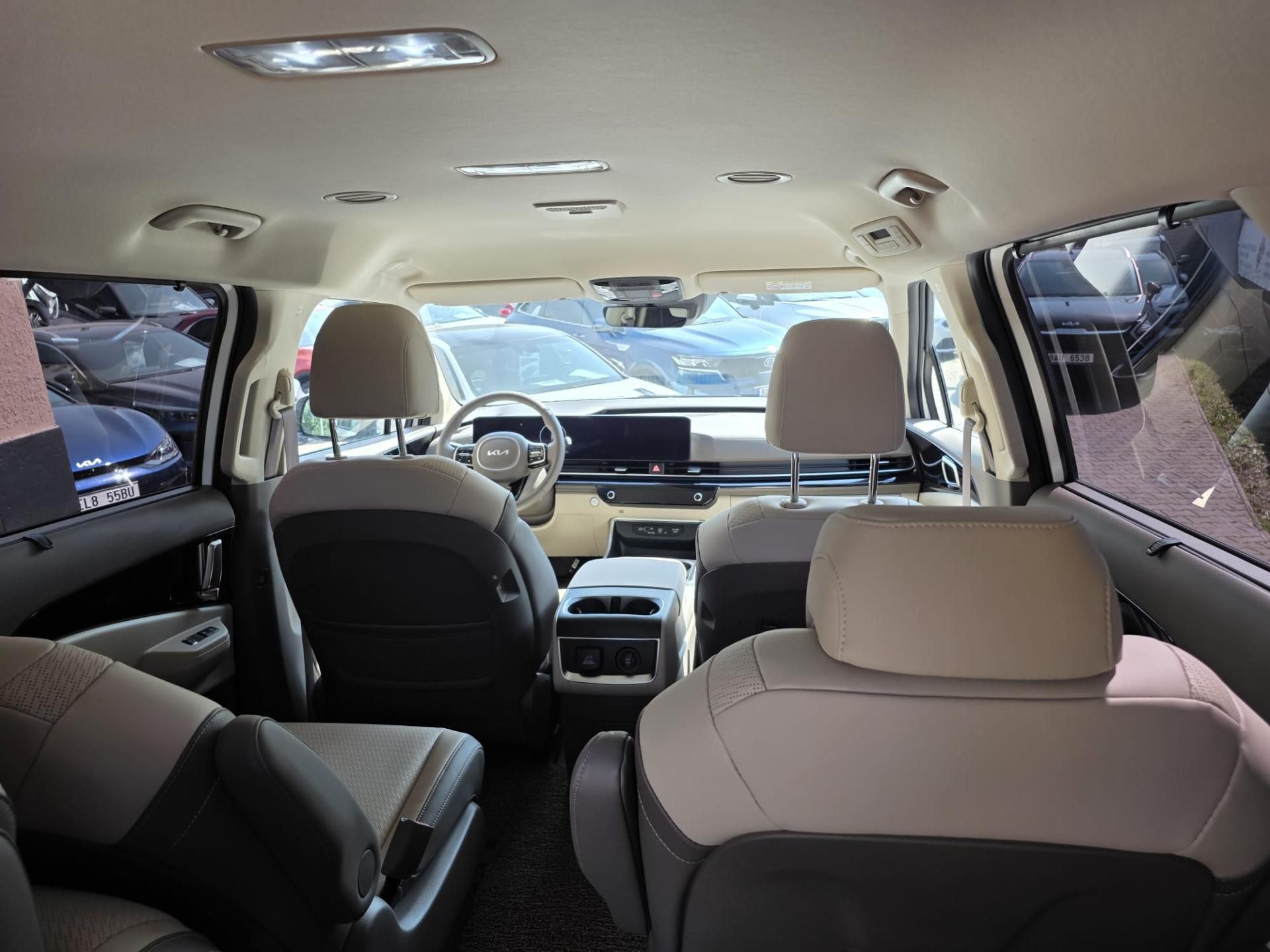 Kia Carnival, 1.6-HEV-AUTOMAT-6+3MÍSTA - fotka 3