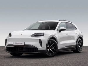 Porsche Cayenne, Electric Pano 360 Matrix Tažné