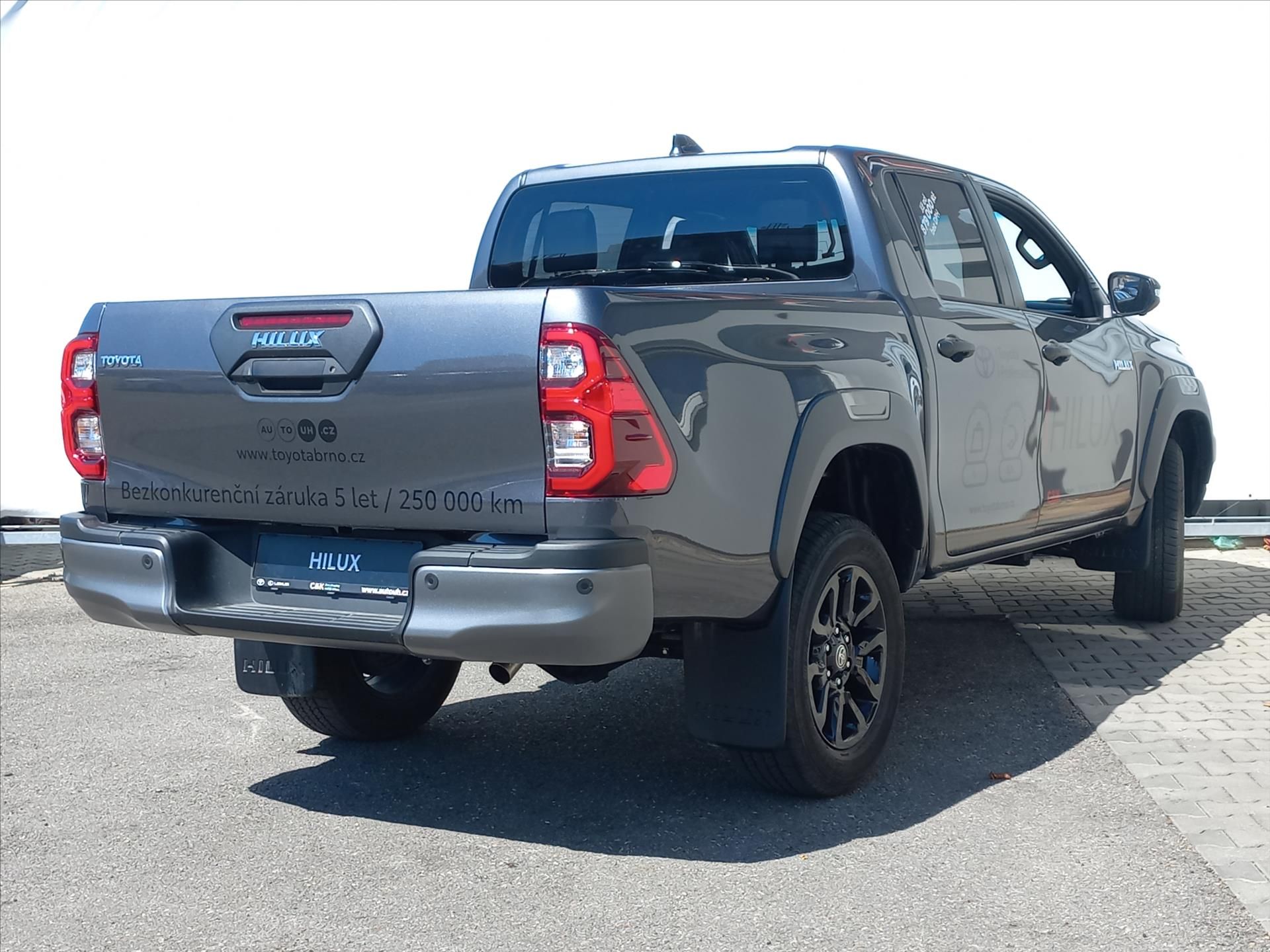 Toyota Hilux, 2,8 Diesel 4x4 204k  Double Ca - fotka 3