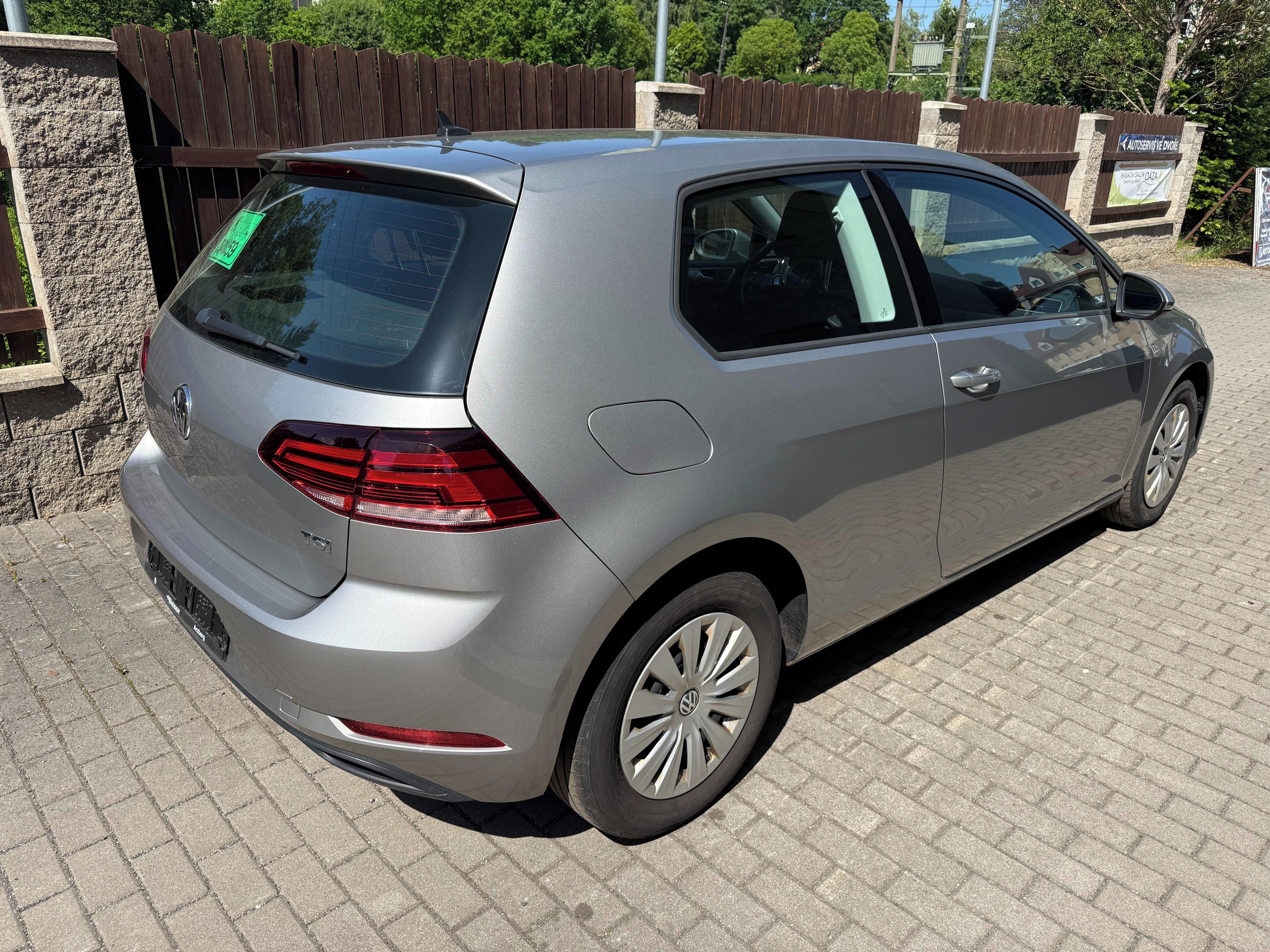 Volkswagen Golf, 1.0 TSI, nová STK, servis VW - fotka 4