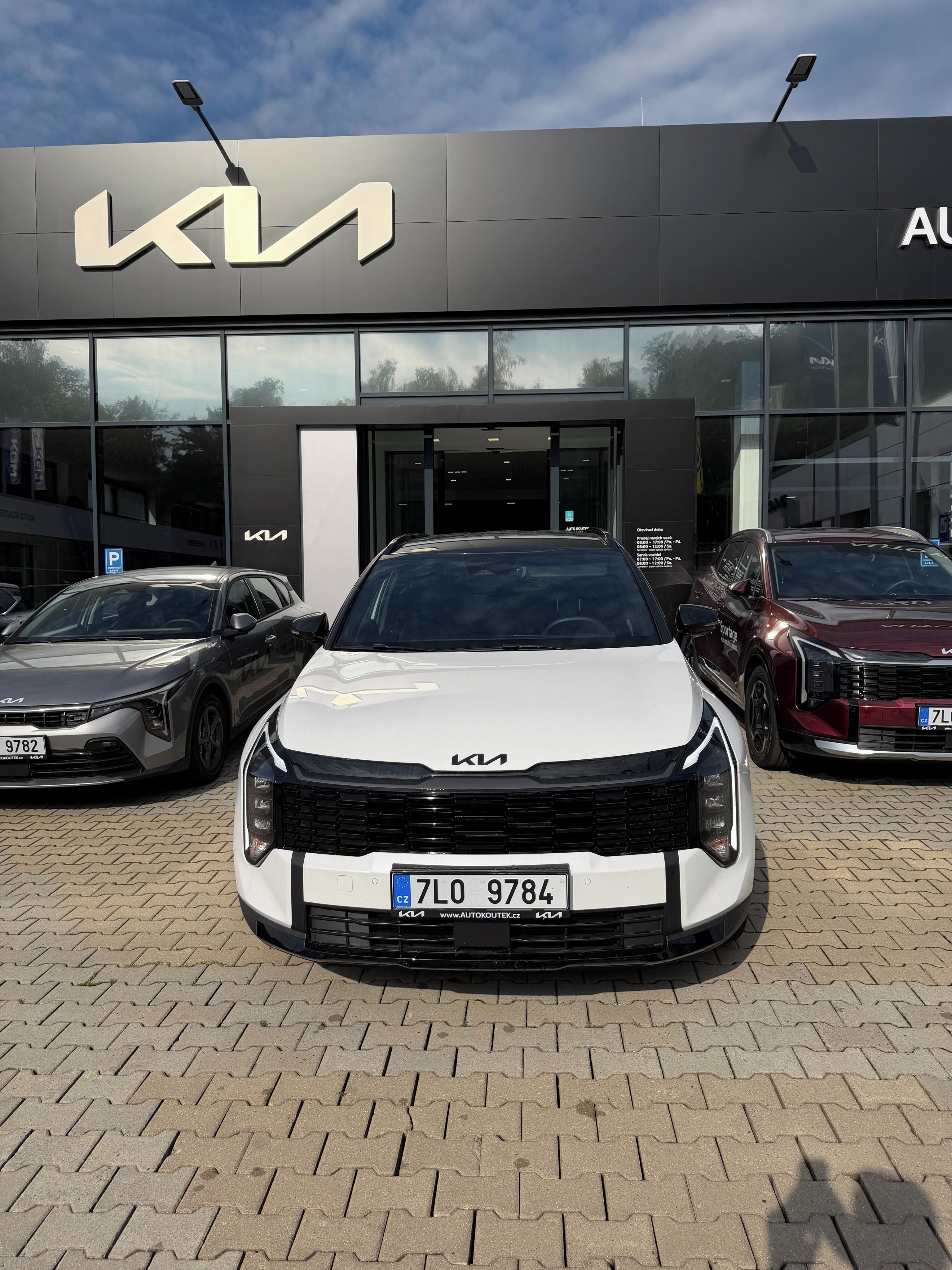 Kia Sportage, 1,6T-GDI 7DCT Black Edition - fotka 2
