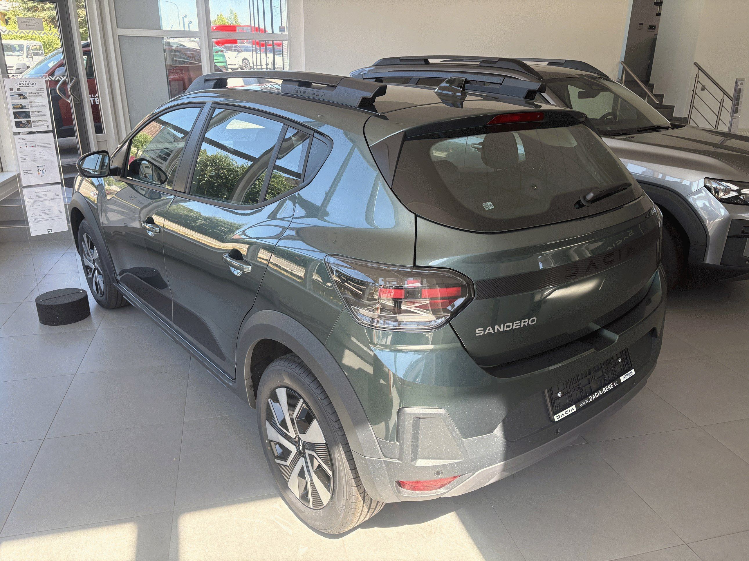 Dacia Sandero, Expression ECO-G120 Stepway - fotka 4