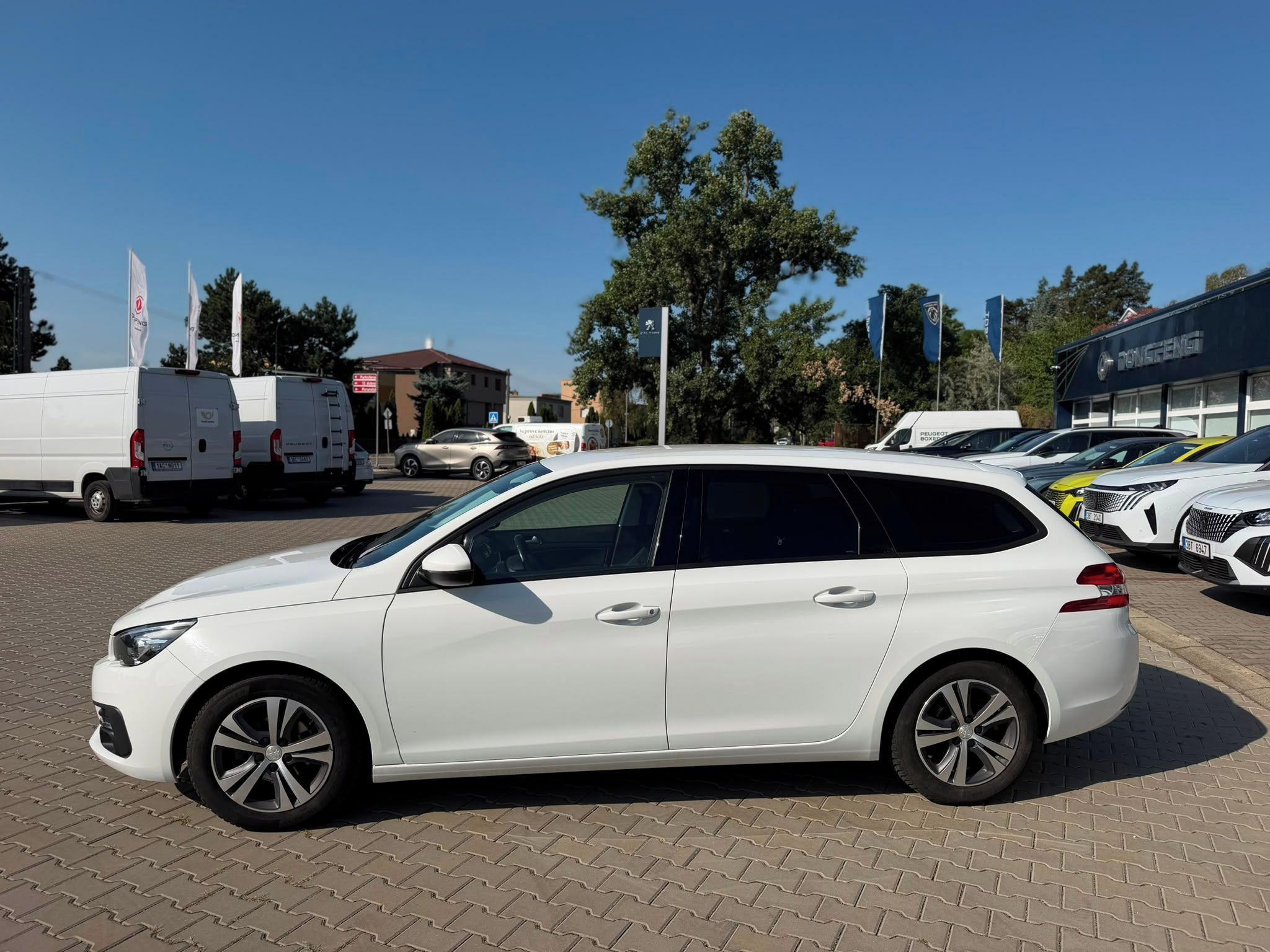 Peugeot 308, SW ACTIVE PACK 1.2PT 130 MAN6 - fotka 6