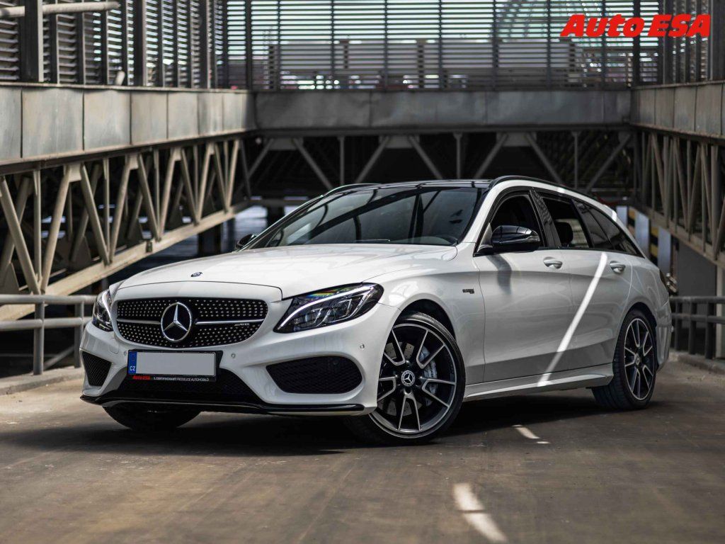 Mercedes-Benz Třídy C, 3.0 Biturbo C450 4Matic,AMG