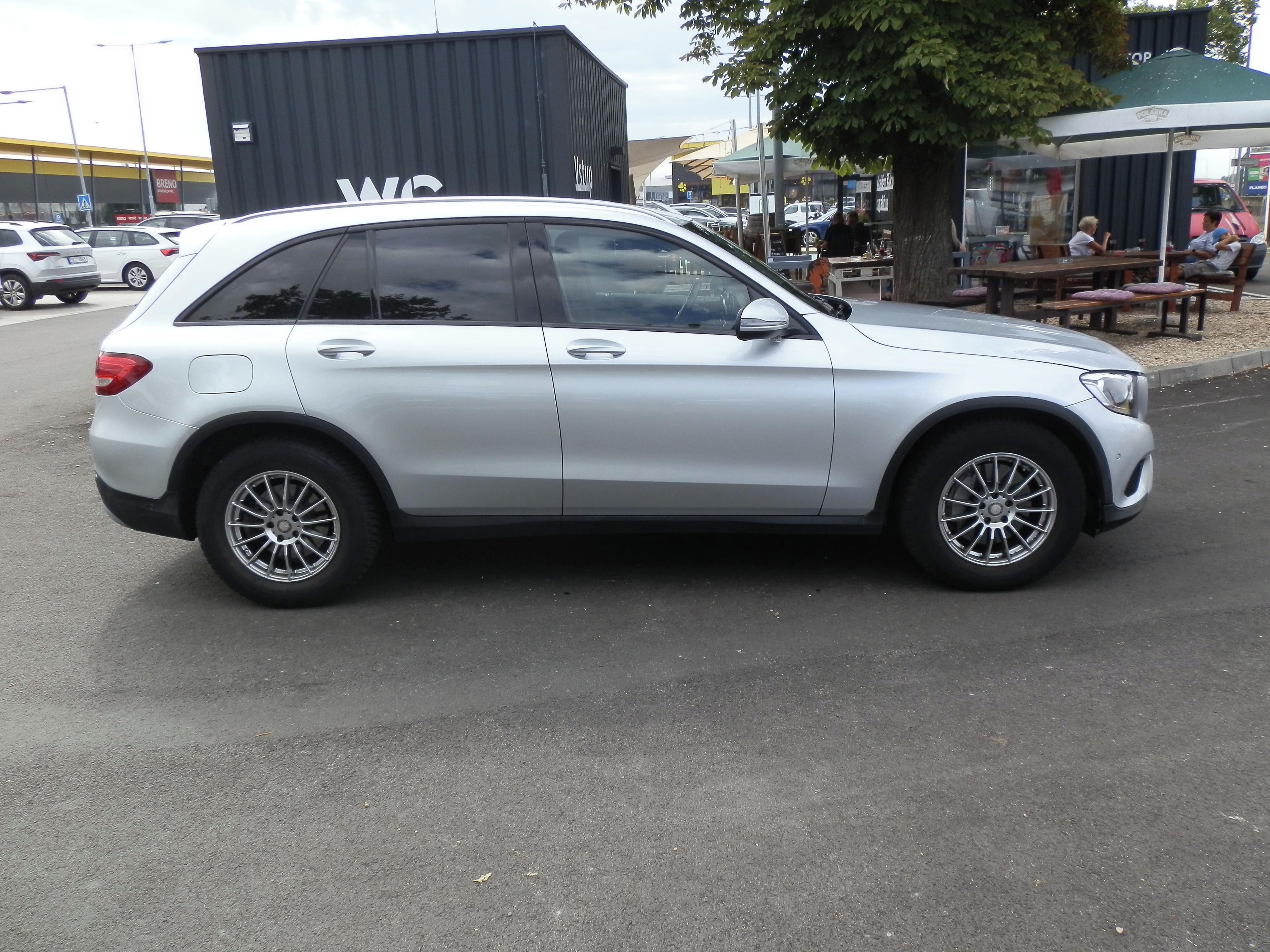 Mercedes-Benz GLC, 220D 4MATIC - fotka 4