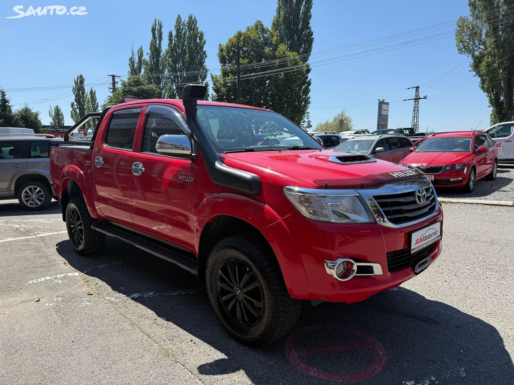 Toyota Hilux, fotka 3