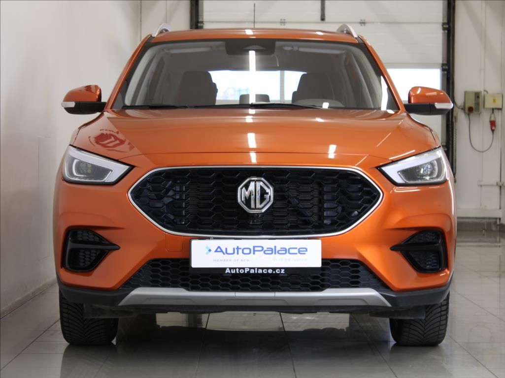 MG ZS, 1,5 i Essential PLUS 10tkm. ČR - fotka 2