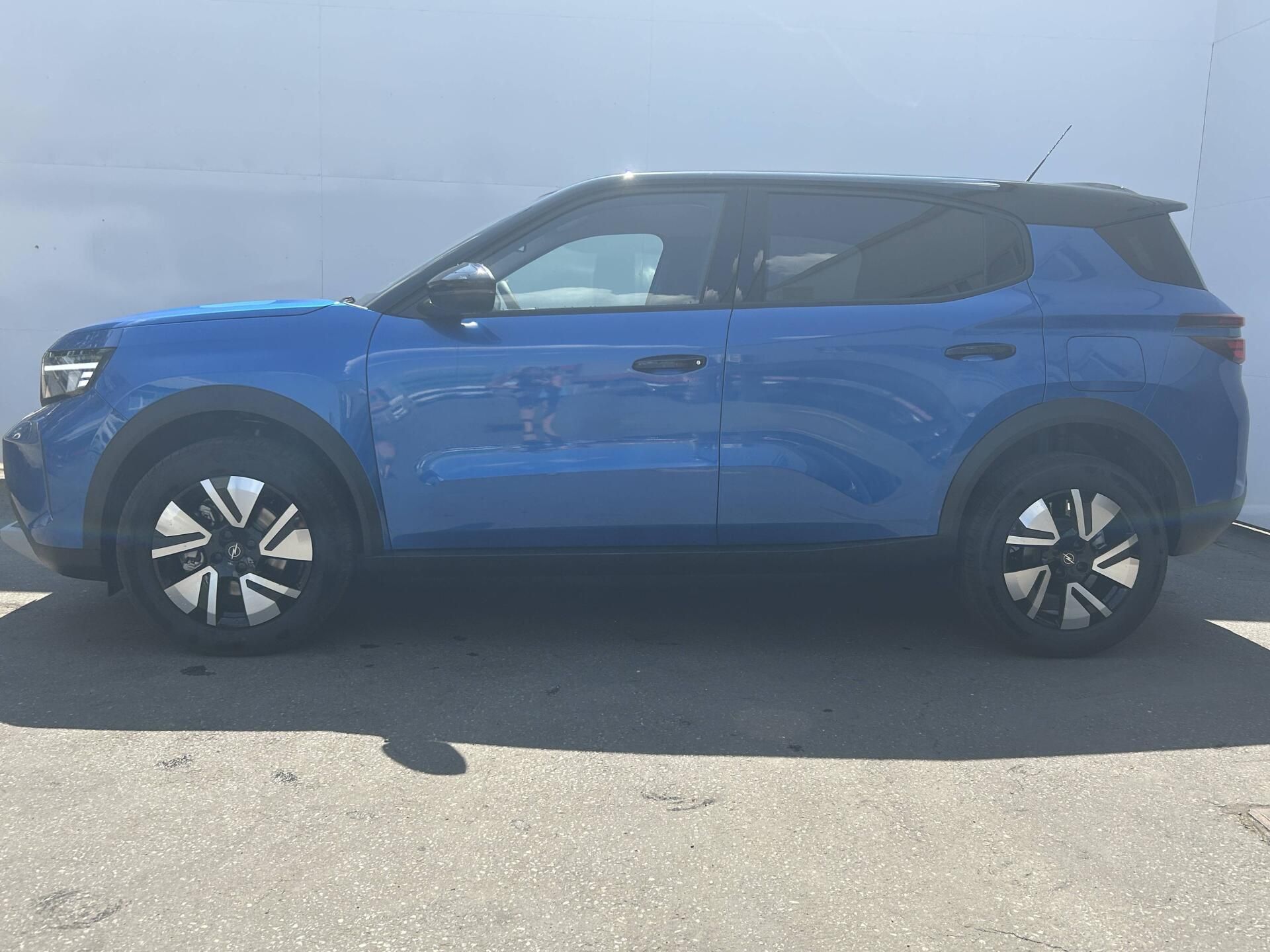 Opel Frontera, GS Hybrid 1,2 TURBO - fotka 3