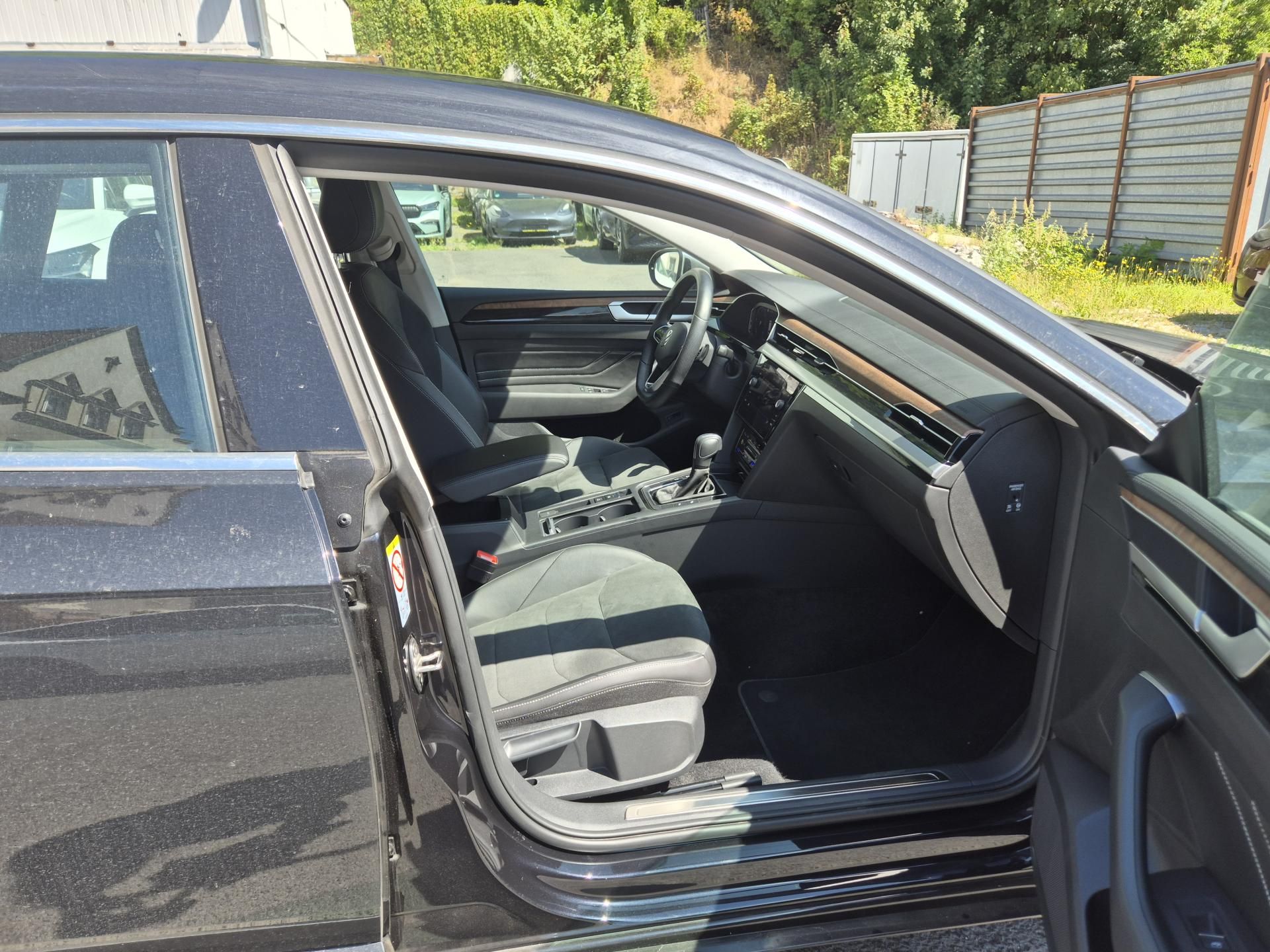 Volkswagen Arteon Shooting Brake, 2,0TDi 110kw DSG TZ 18ALU - fotka 3