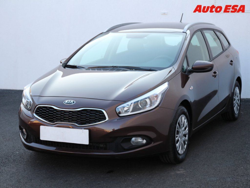 Kia Cee´d, 1.4i - fotka 3