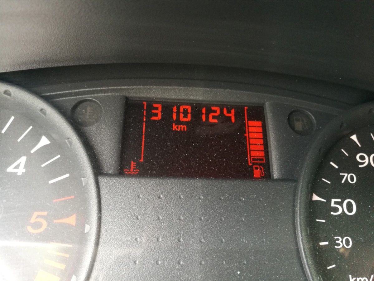 Renault Clio, 1,5 dCi klima kombi - fotka 6