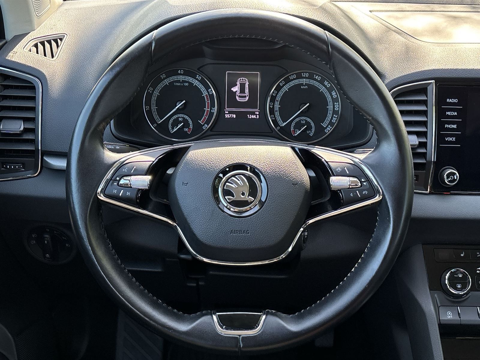 Škoda Karoq, 1.5 TSI Ambition + - fotka 6