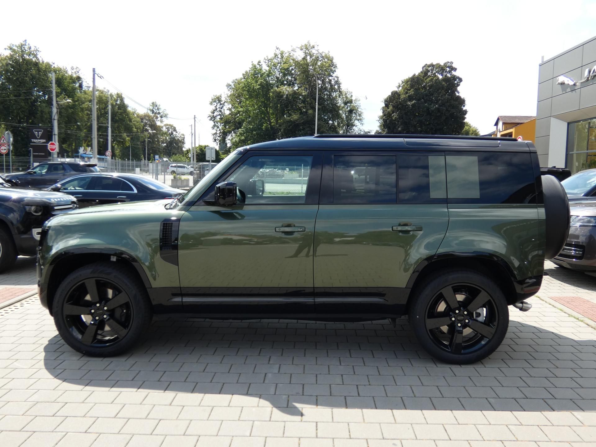 Land Rover Defender, 110 X-Dynamic SE P425 - fotka 3