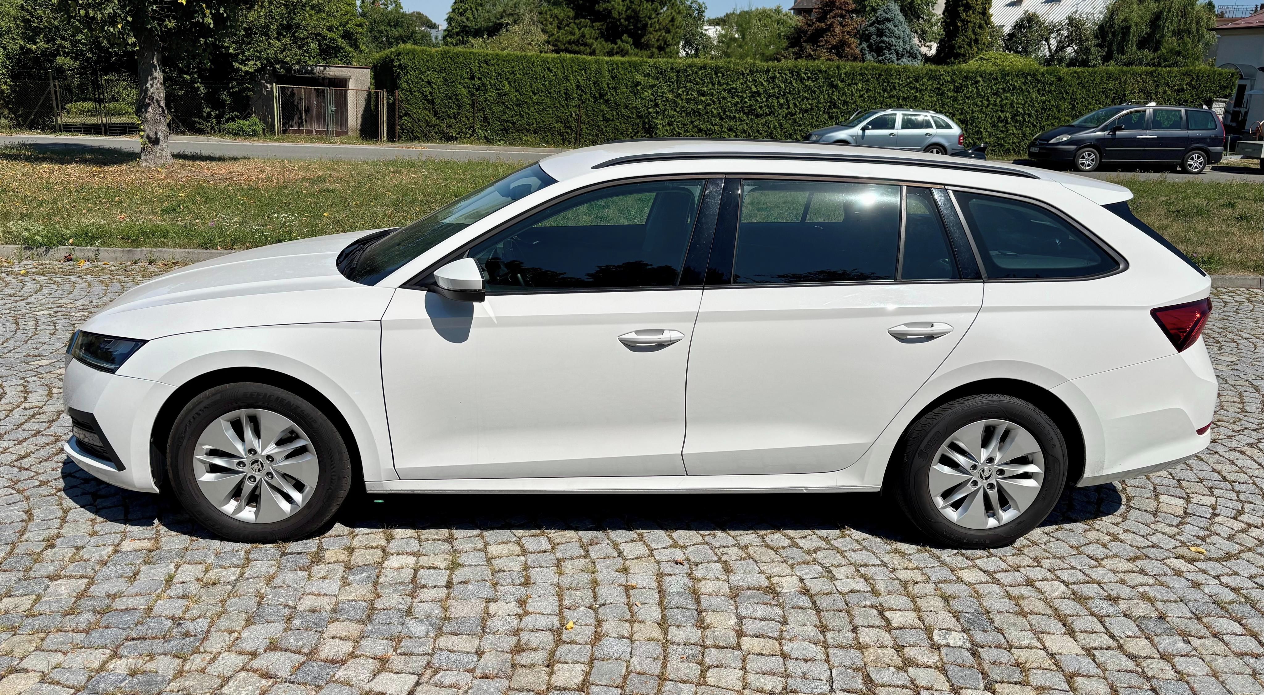 Škoda Octavia, 2.0 TDi 85 kW Ambition, 1. maj - fotka 2