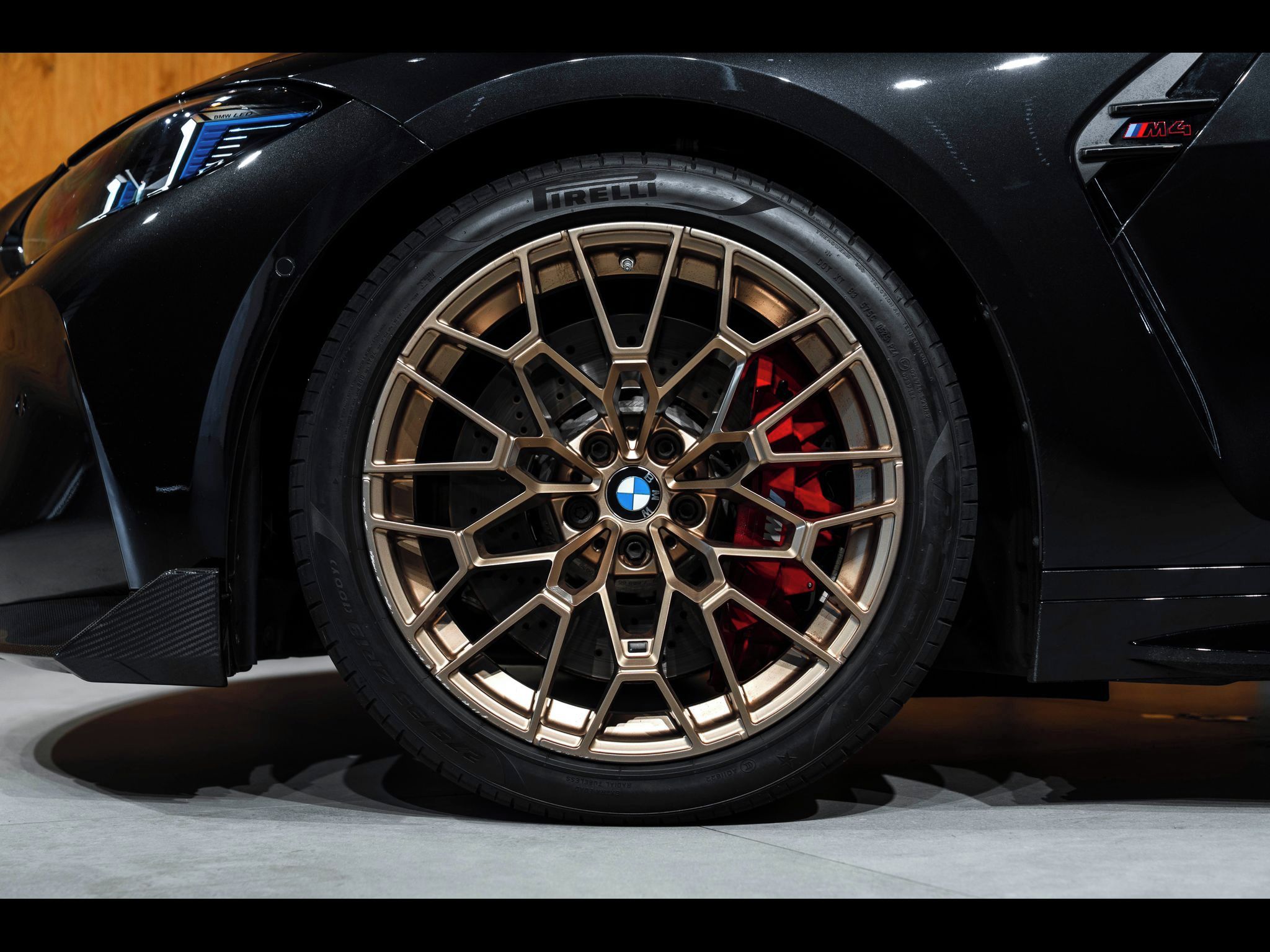 BMW M4, CS, H/K, Driving Pro, Karbón - fotka 6