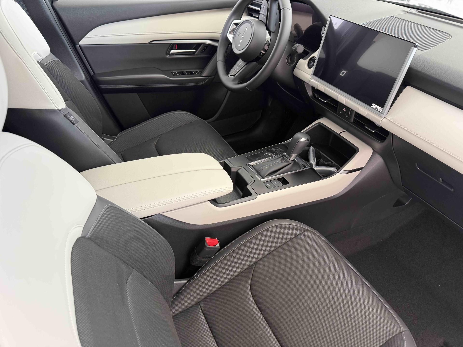 Mazda CX-5, 2.5 AWD Exclusive-line - fotka 4