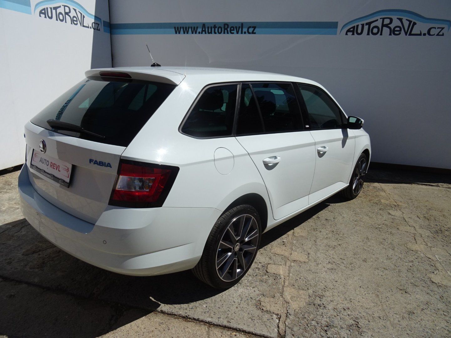 Škoda Fabia, 1.2i81kW,Edition,1maj,el.s.kni - fotka 4