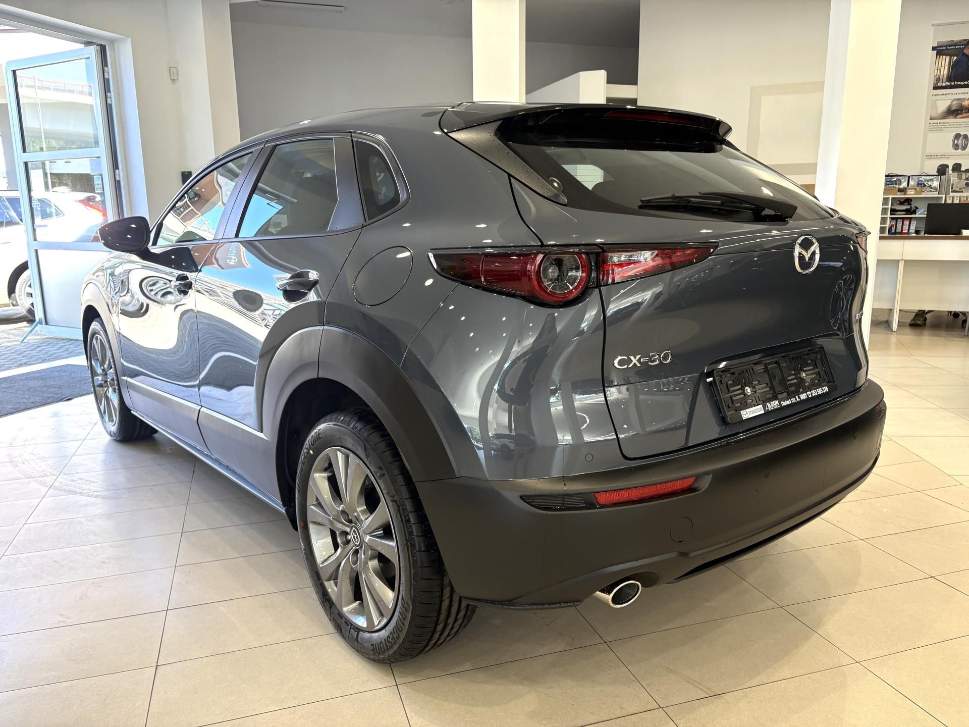 Mazda CX-30, 2.5L G140 6AT FWD Centre-Line - fotka 5