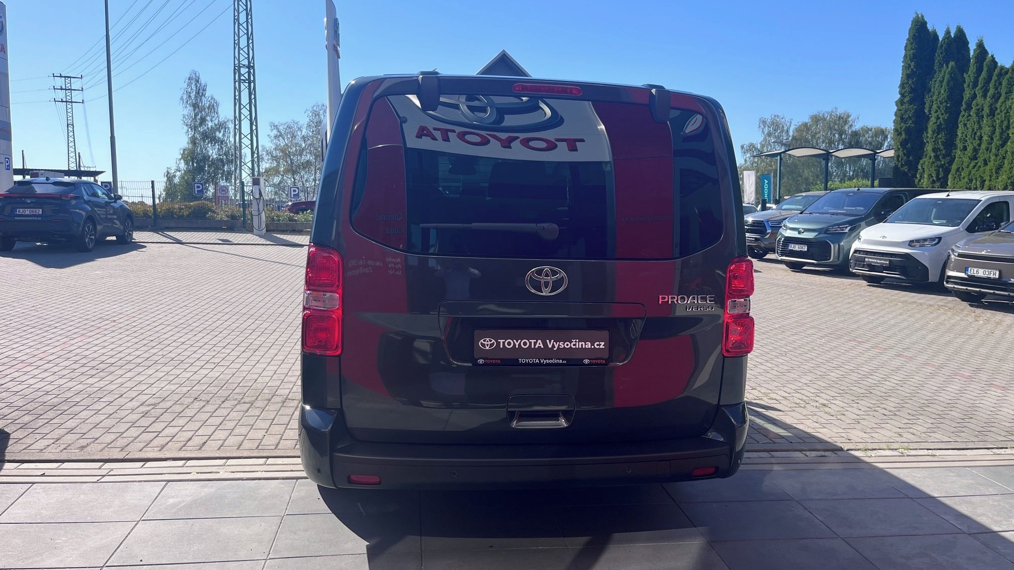 Toyota Proace Verso, L2 2,2D 180PS 8AT VIP - 7 MÍST - fotka 5