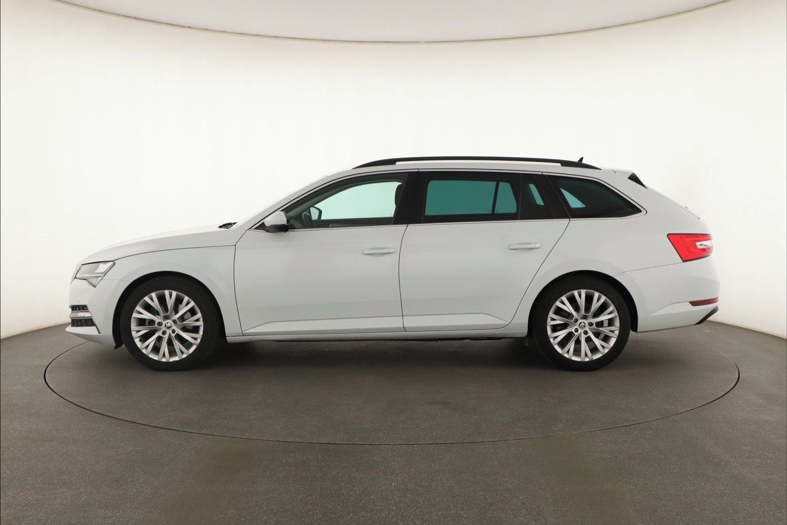 Škoda Superb, iV 1.4 TSI PHEV, Automat, Navi - fotka 3