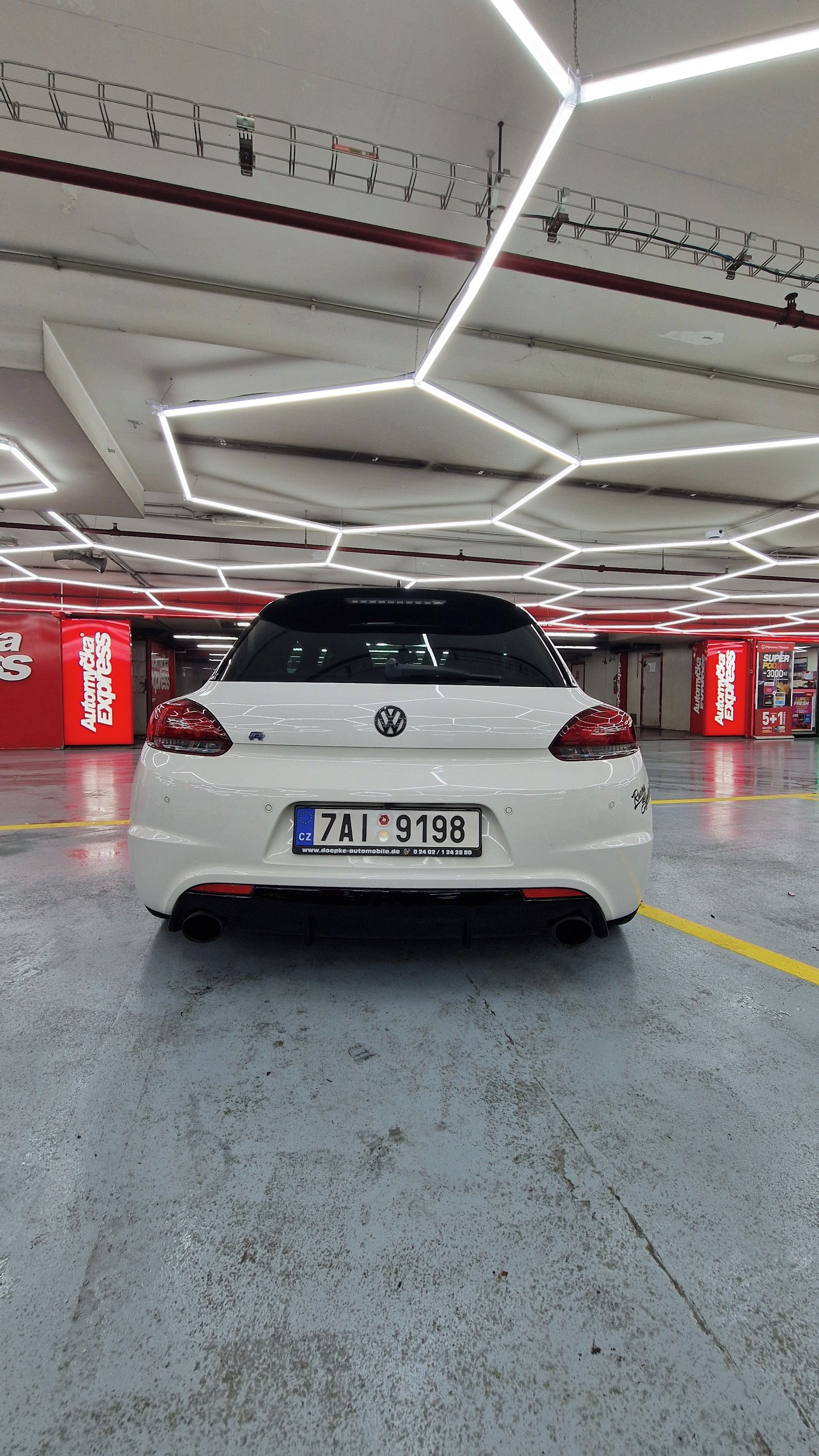 Volkswagen Scirocco, Volkswagen Scirocco R - fotka 4