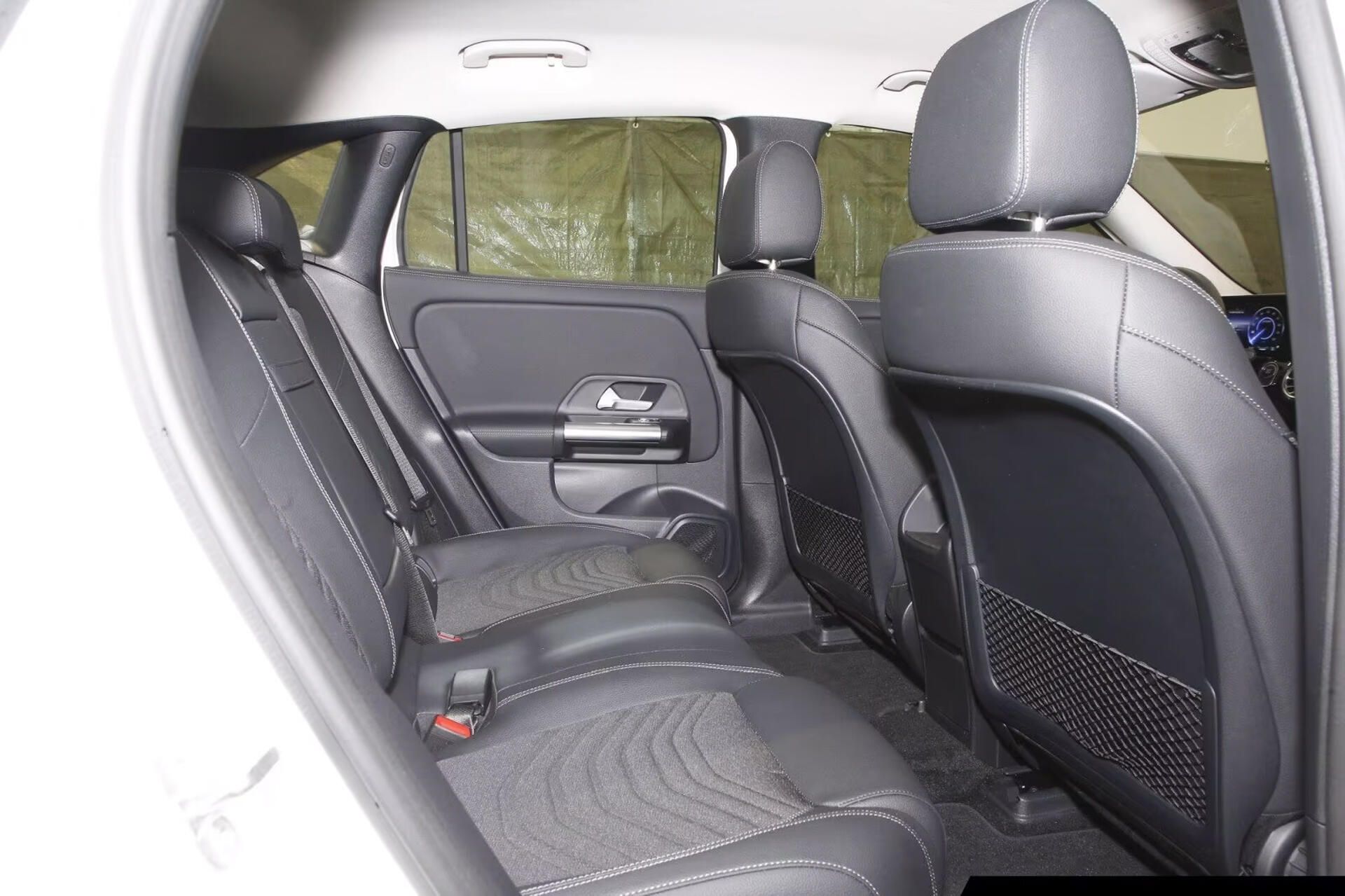 Mercedes-Benz EQA, 300 4M Progressive Distronic - fotka 6